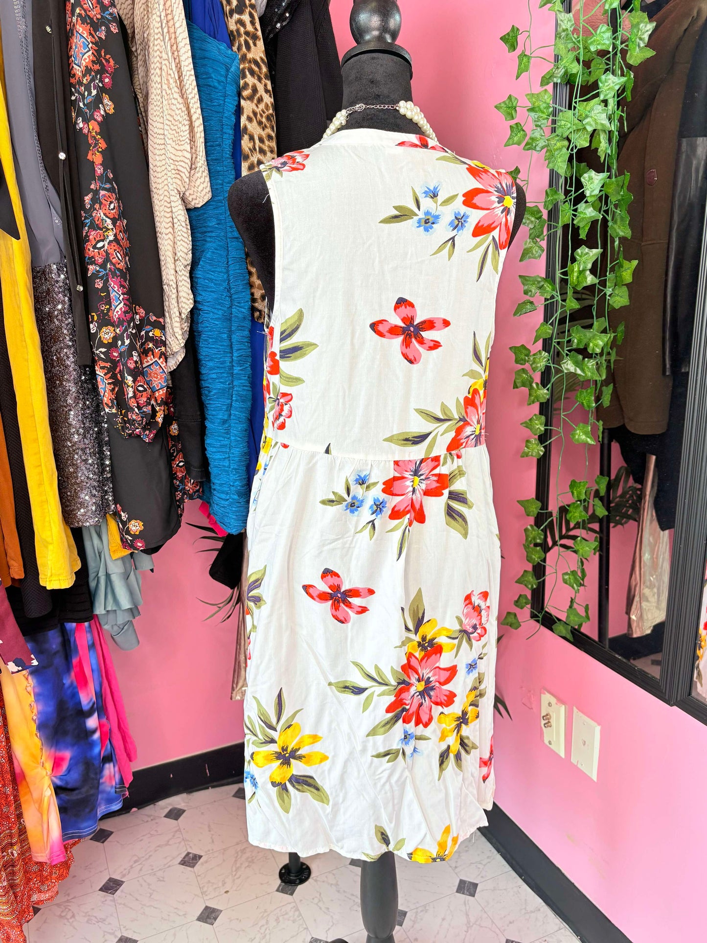 NEW Old Navy White Floral Dress Women sz Small