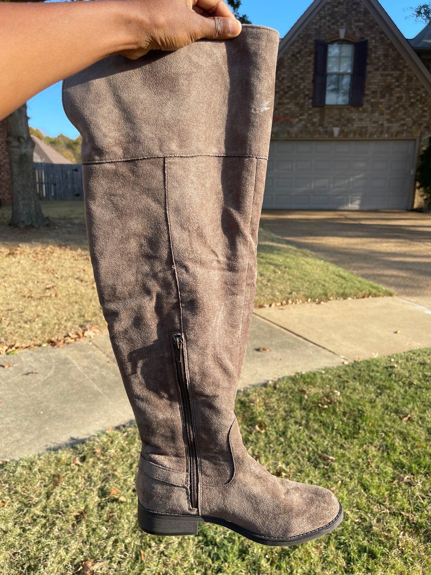 American rags gray tall boots women sz 8