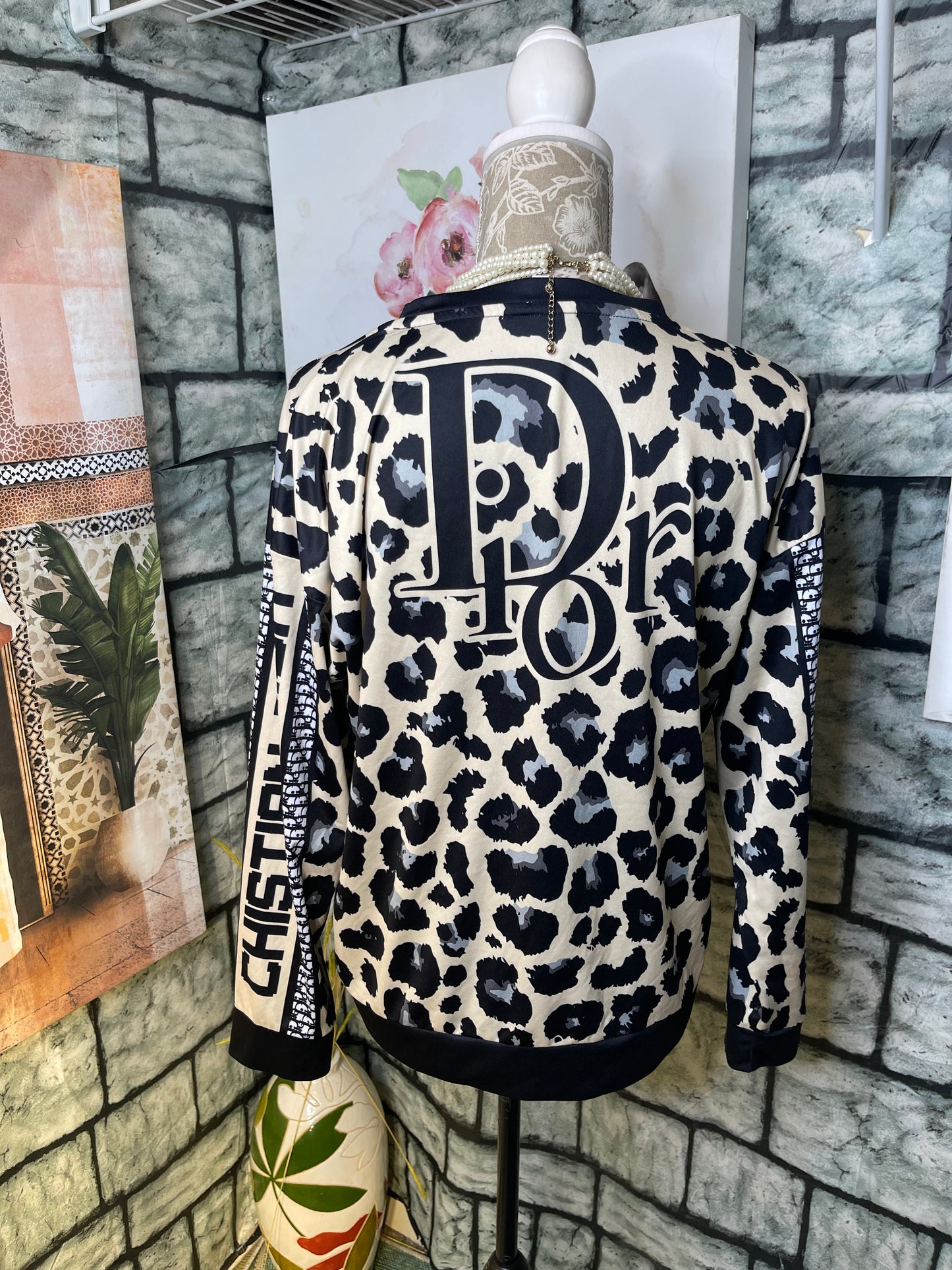 "Dior" Tan Black Print Blouse Women sz Medium