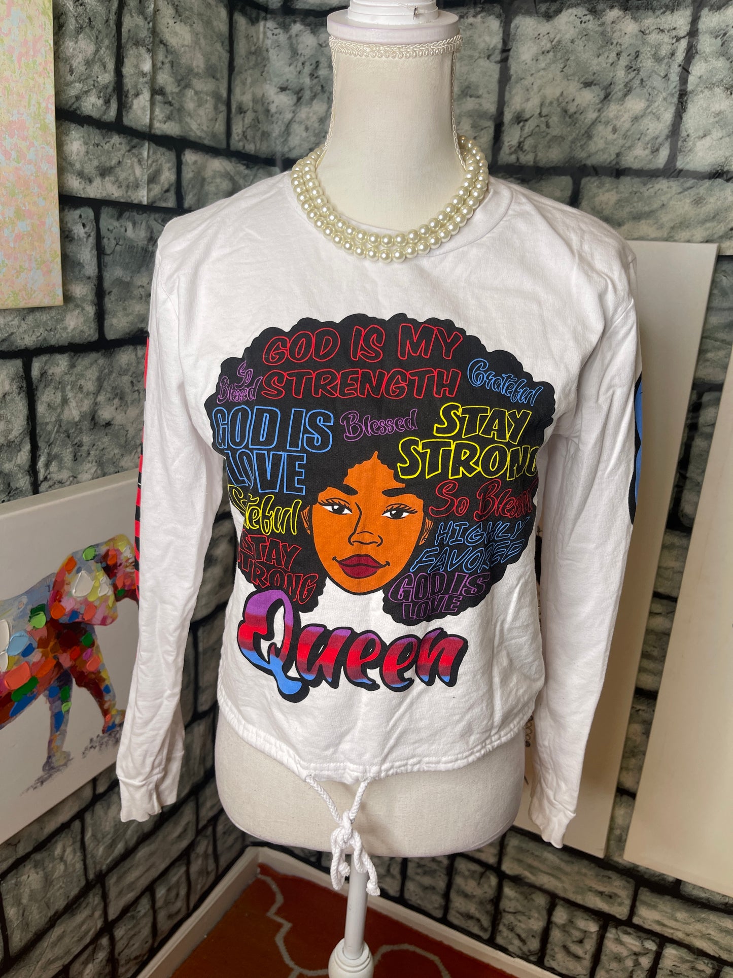 Queen white shirt women sz Large