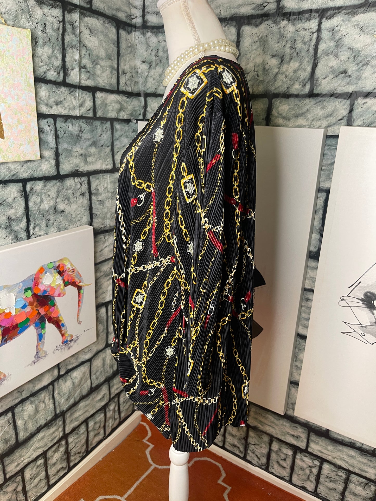 Est 1946 Black Red Chain Blouse Women sz 26/28
