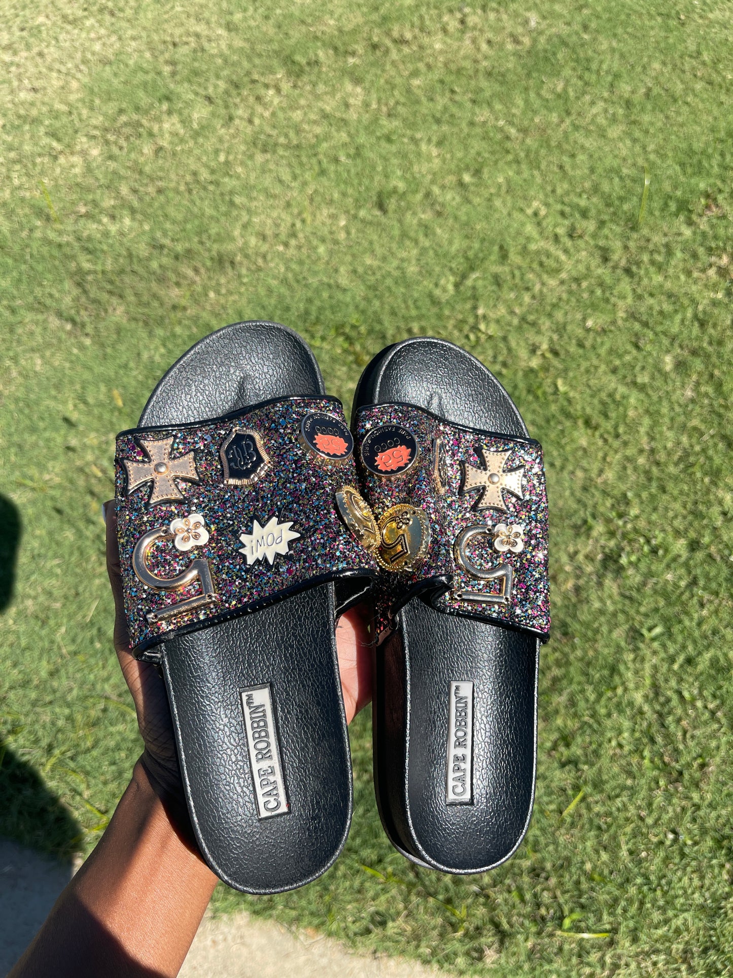 Cape Robbin Black Gold Slide Sandals Women sz 6