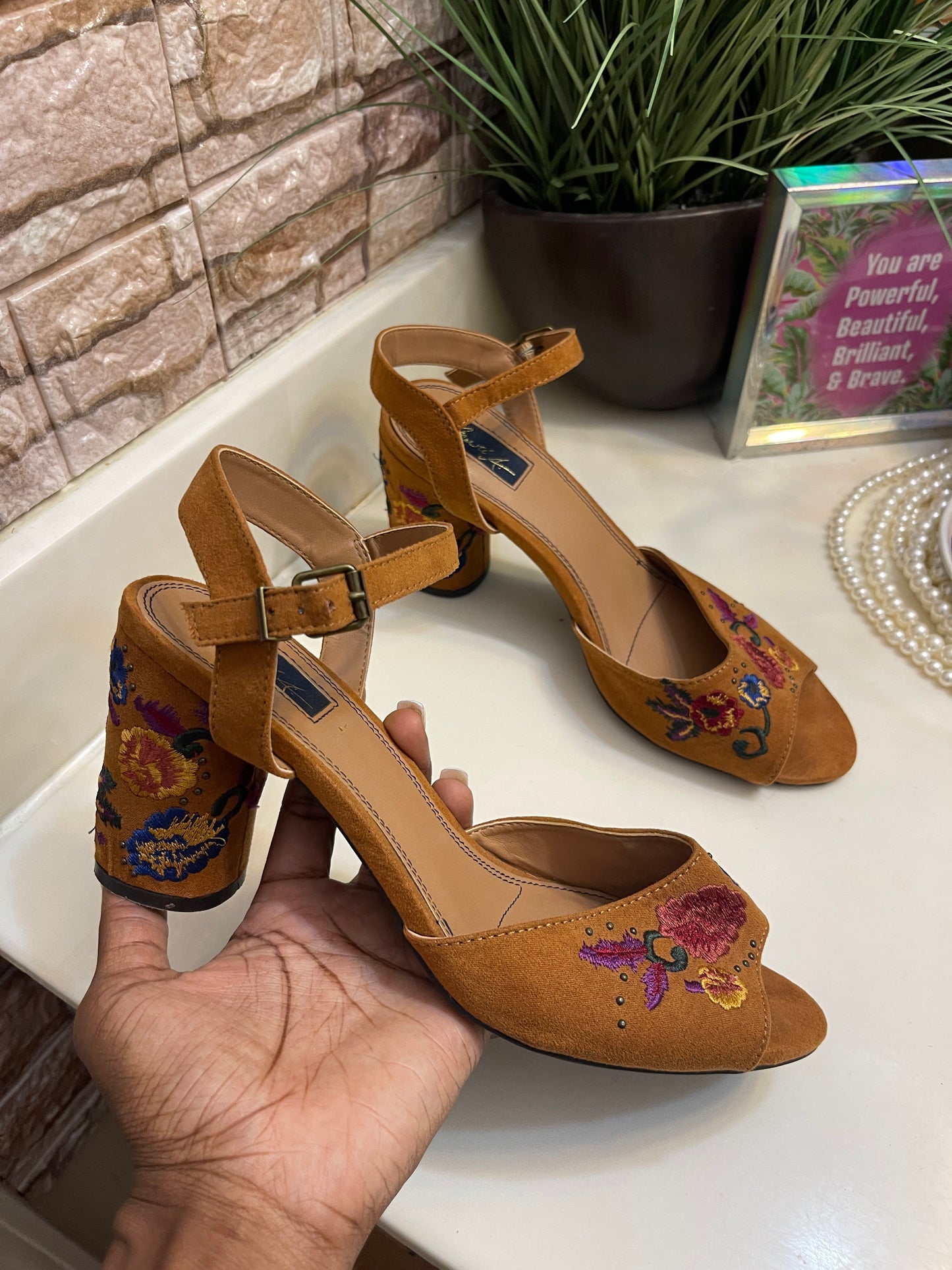 Mari A Brown Floral Heels Women sz 9