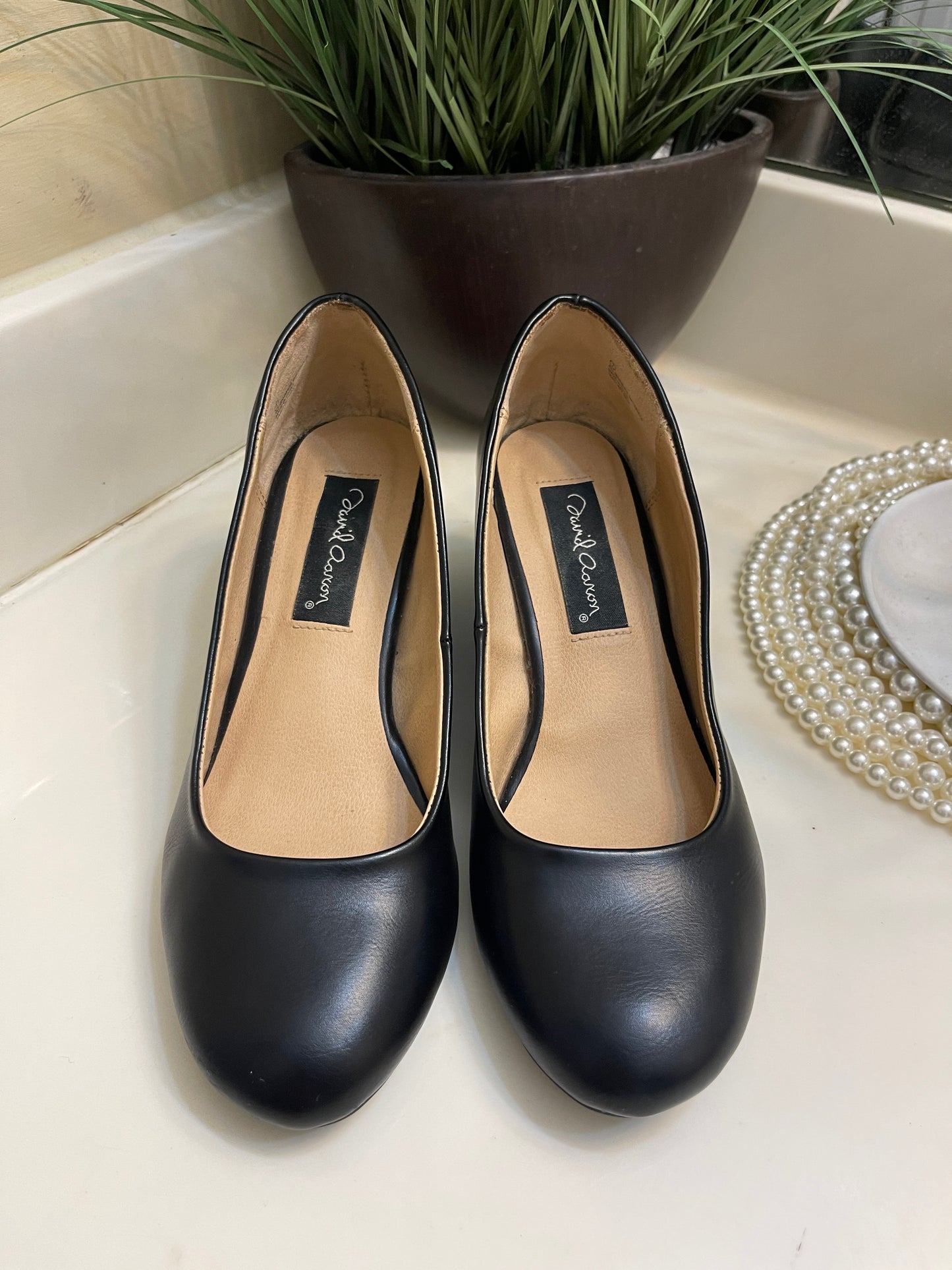 David Aaron black wedges women sz 7