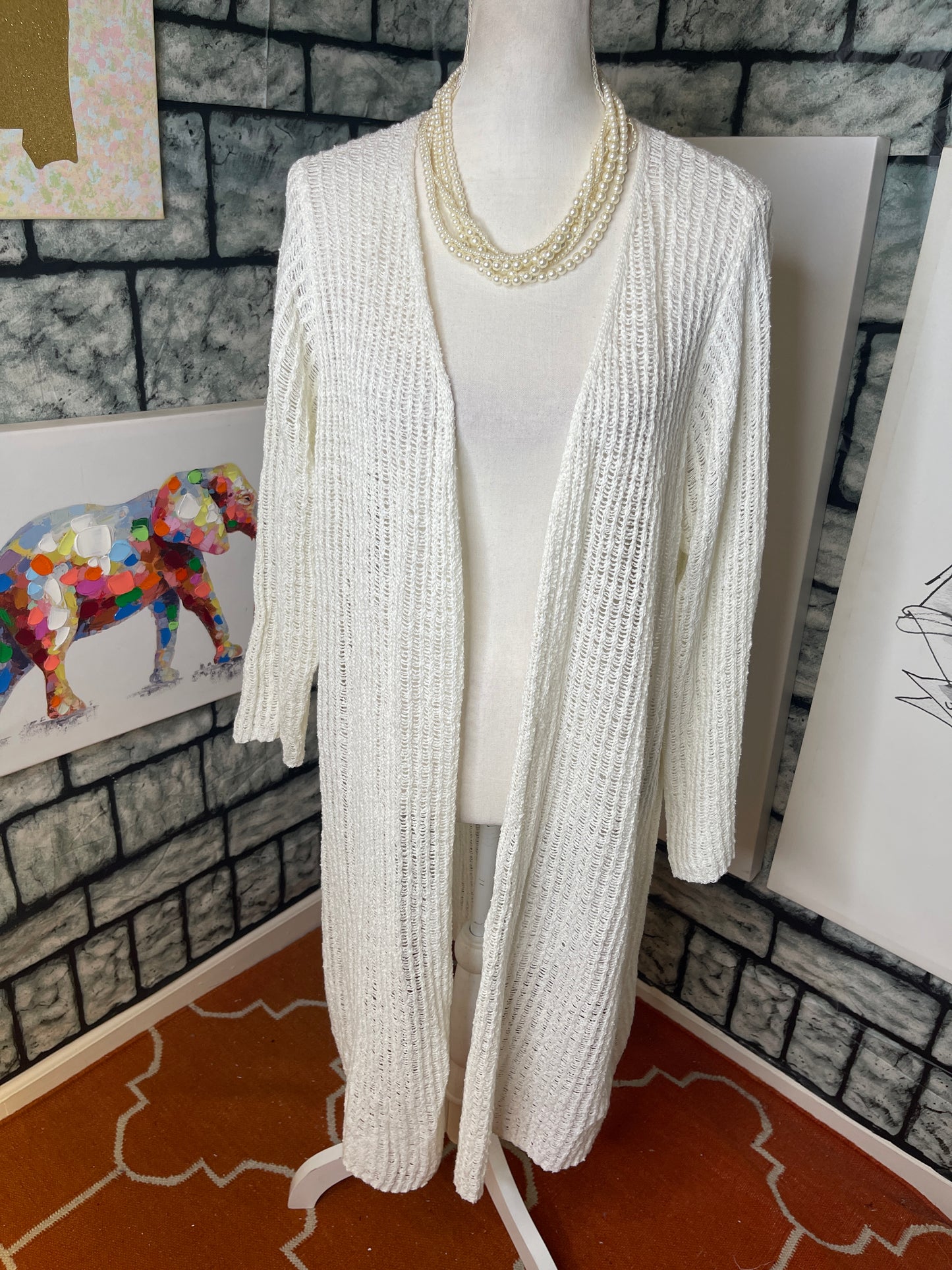 Becasa White Cover Women sz Medium