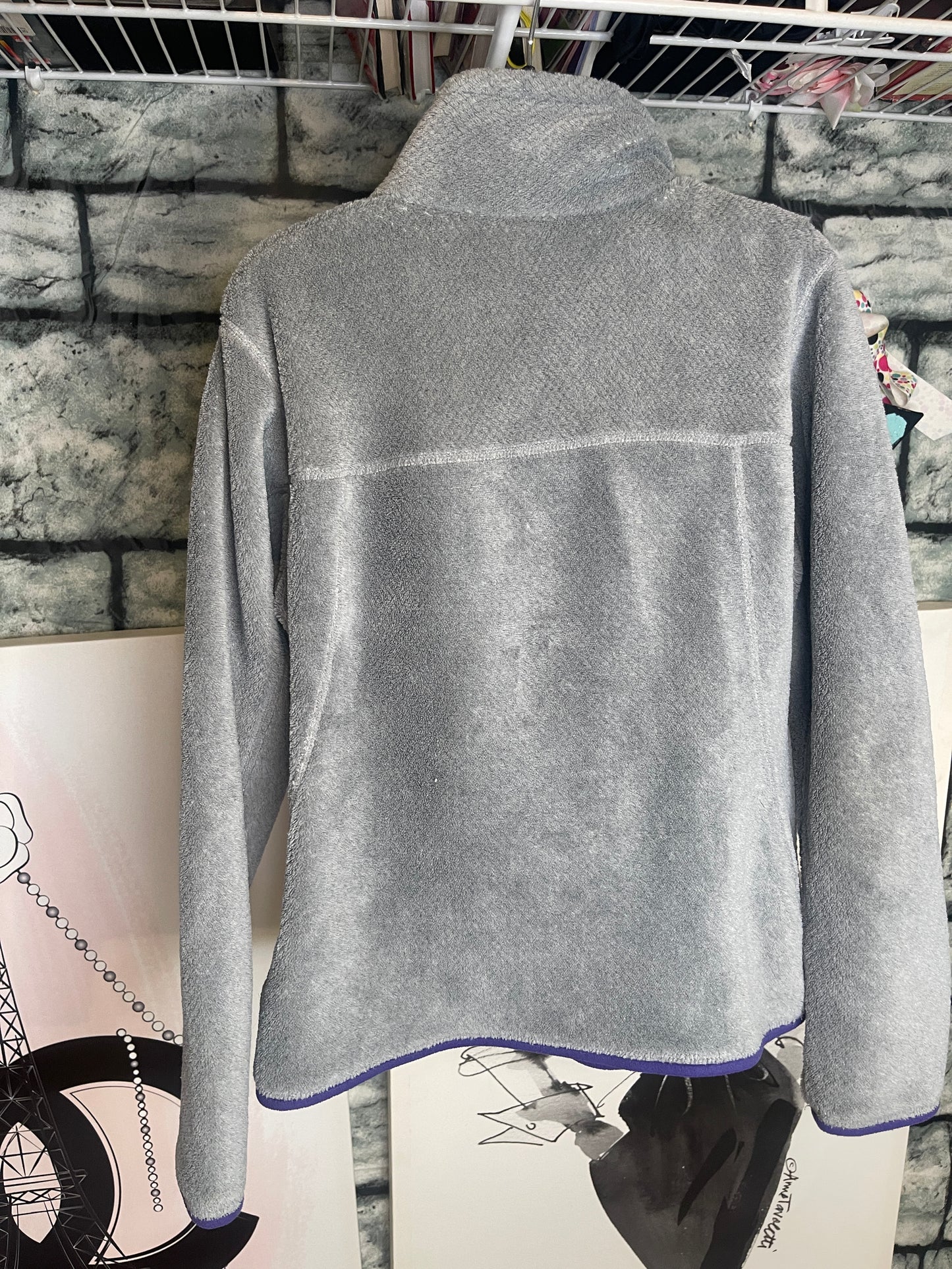 Patagonia gray purple pullover women sz small