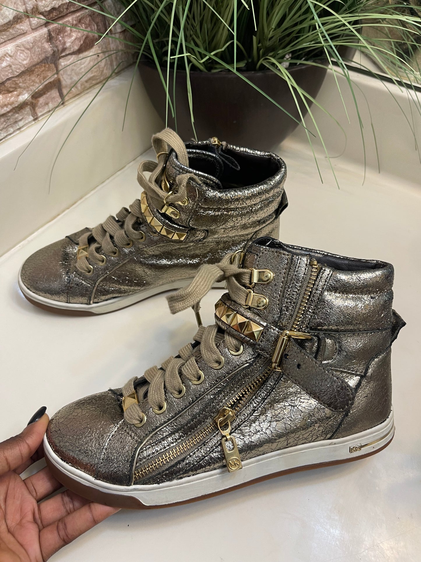 Michael Kors Gold Sneakers Women sz 7