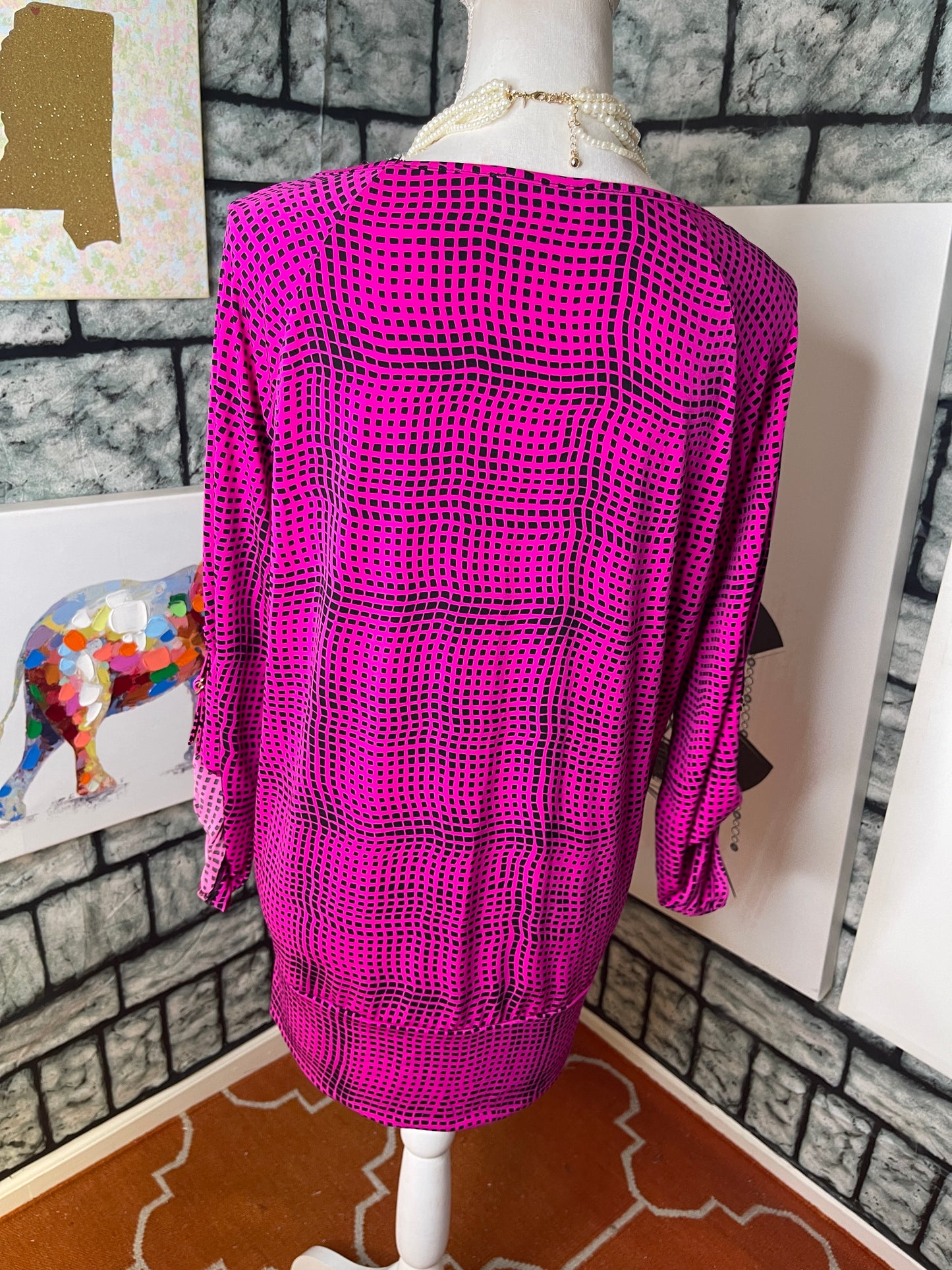 Chaus pink black blouse women sz Medium