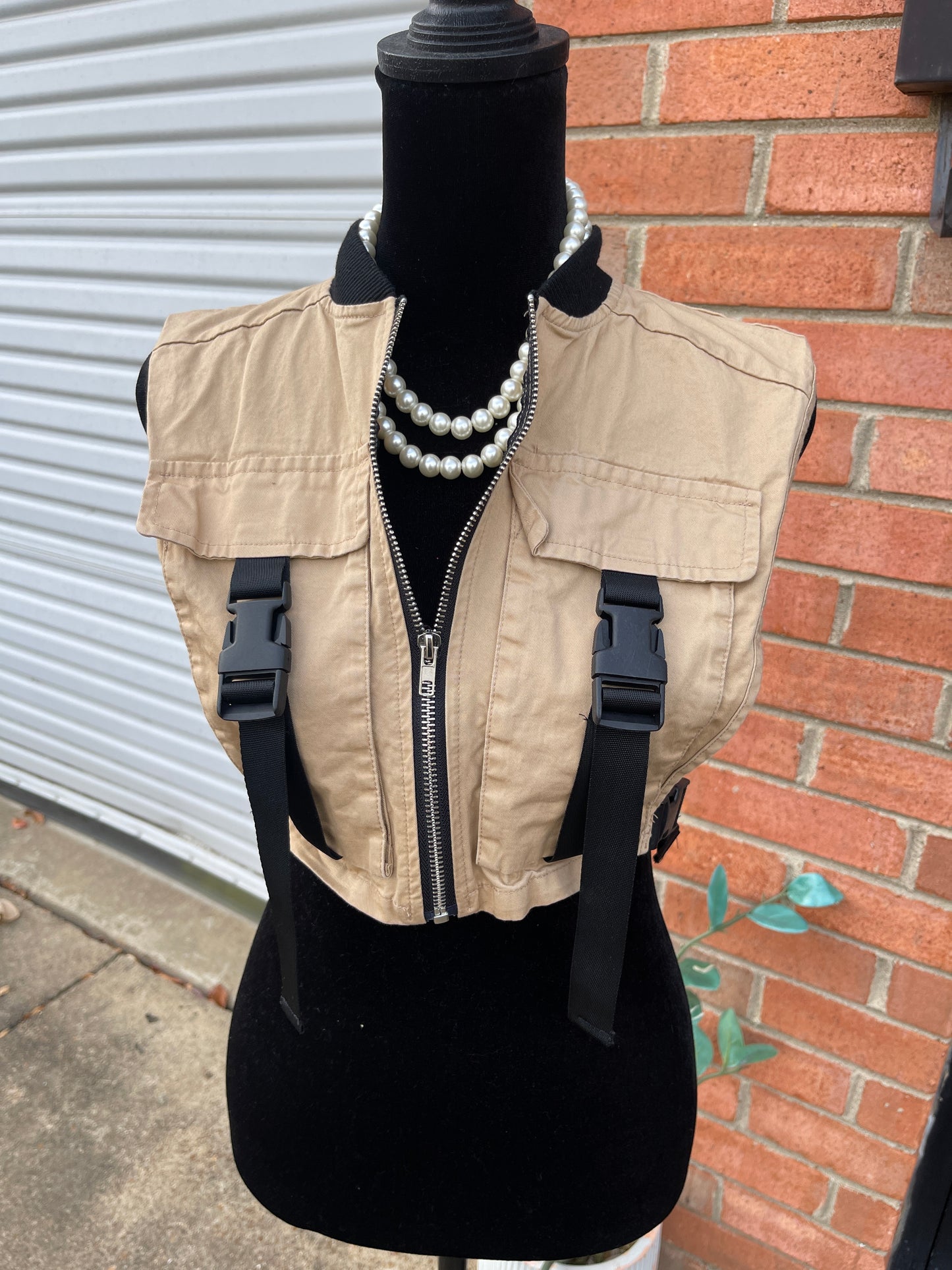 Tan Black Buckle Top Women sz XS