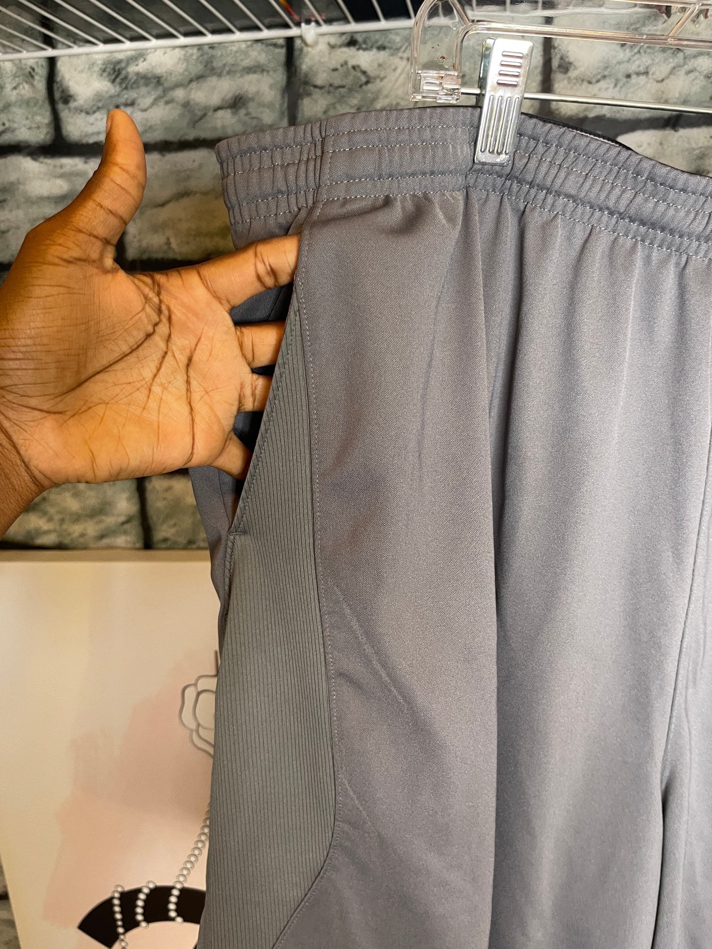 Under Armour Shorts Gray Men sz 3XL
