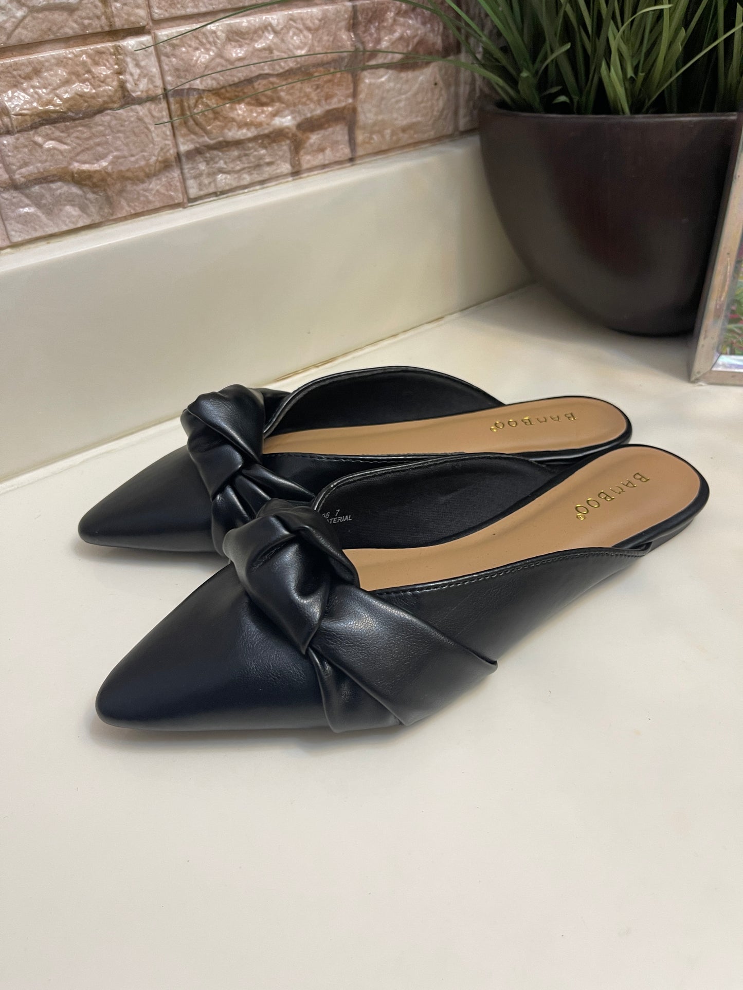 NEW Bamboo Black Flat Women sz 7