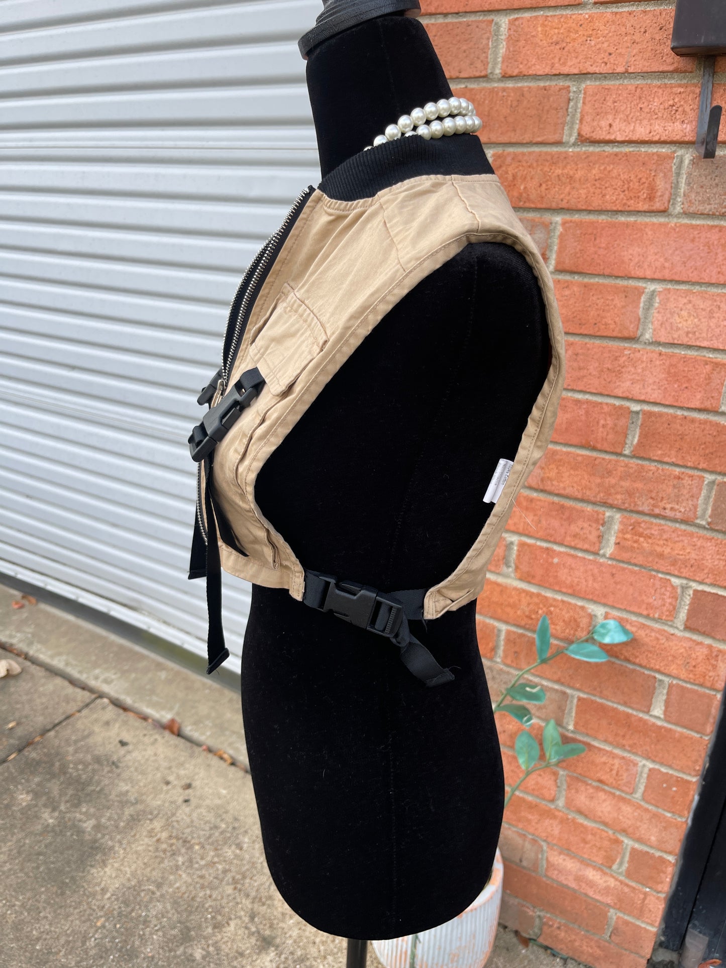 Tan Black Buckle Top Women sz XS