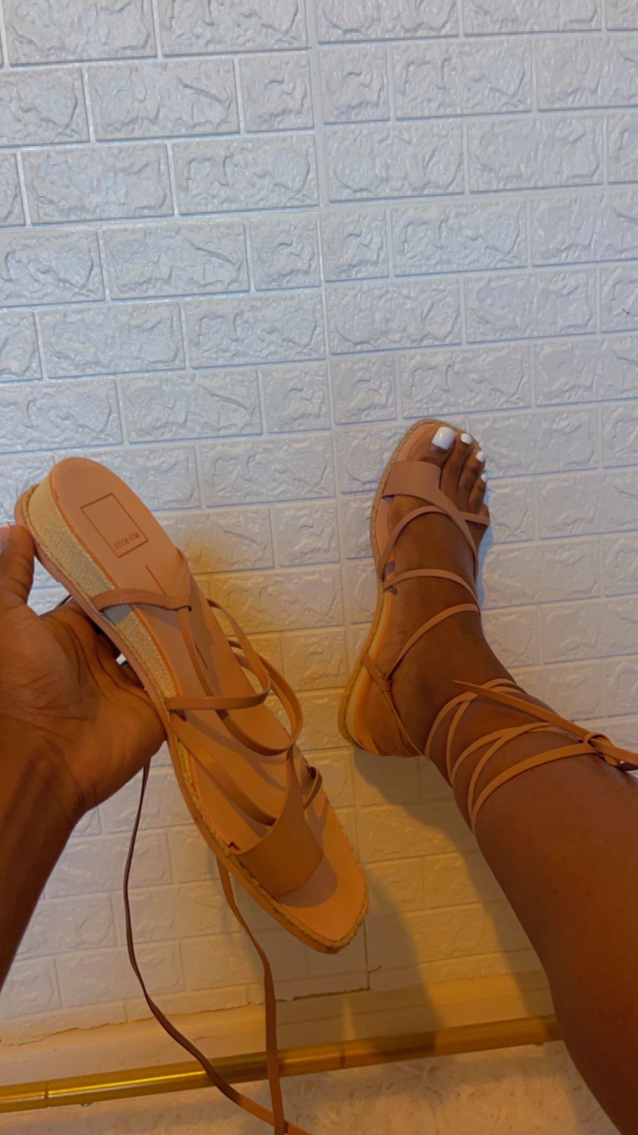 Dolce Vita Tan Sandals Women sz 8.5