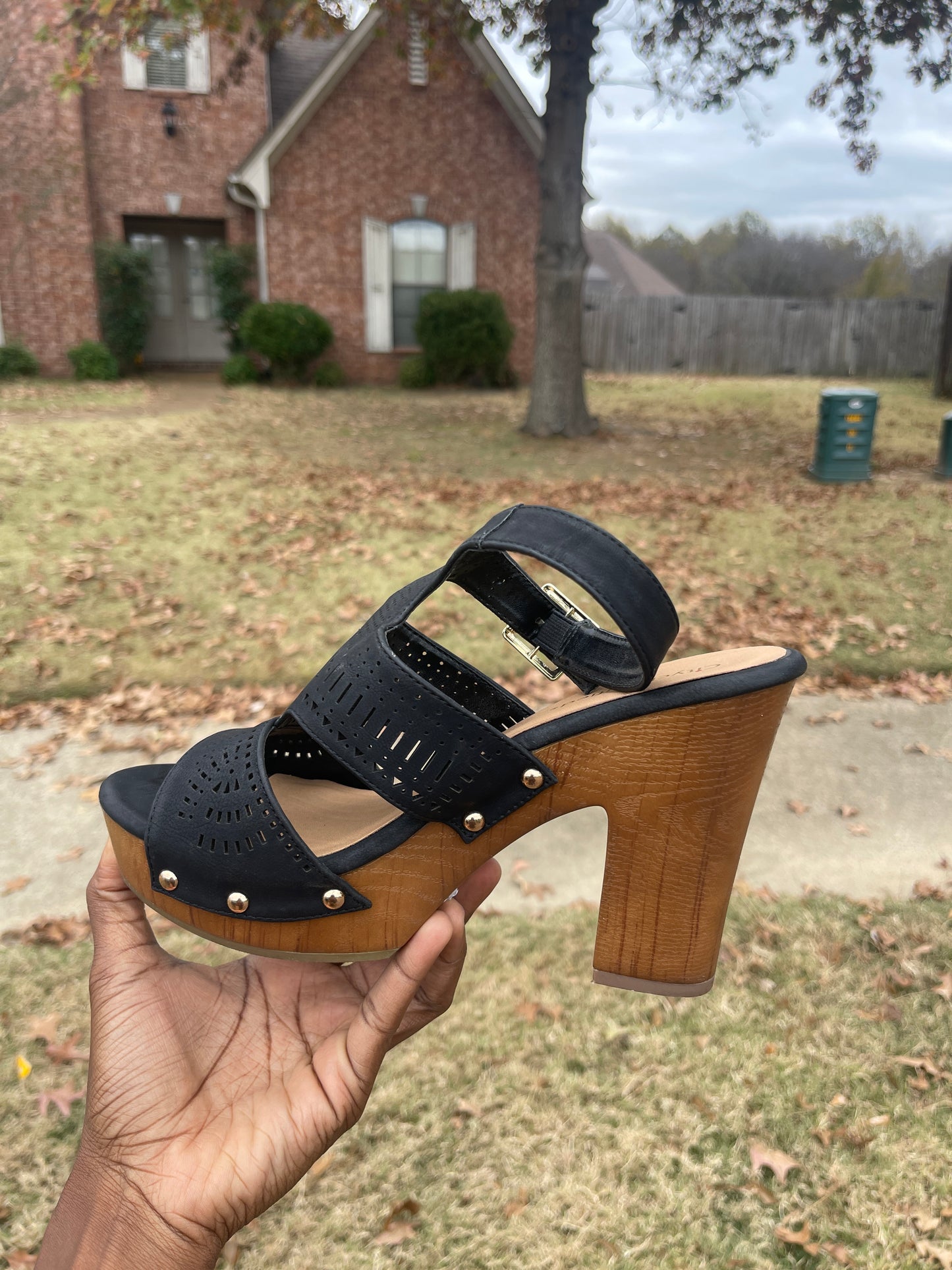 City classified black brown heels women sz 9