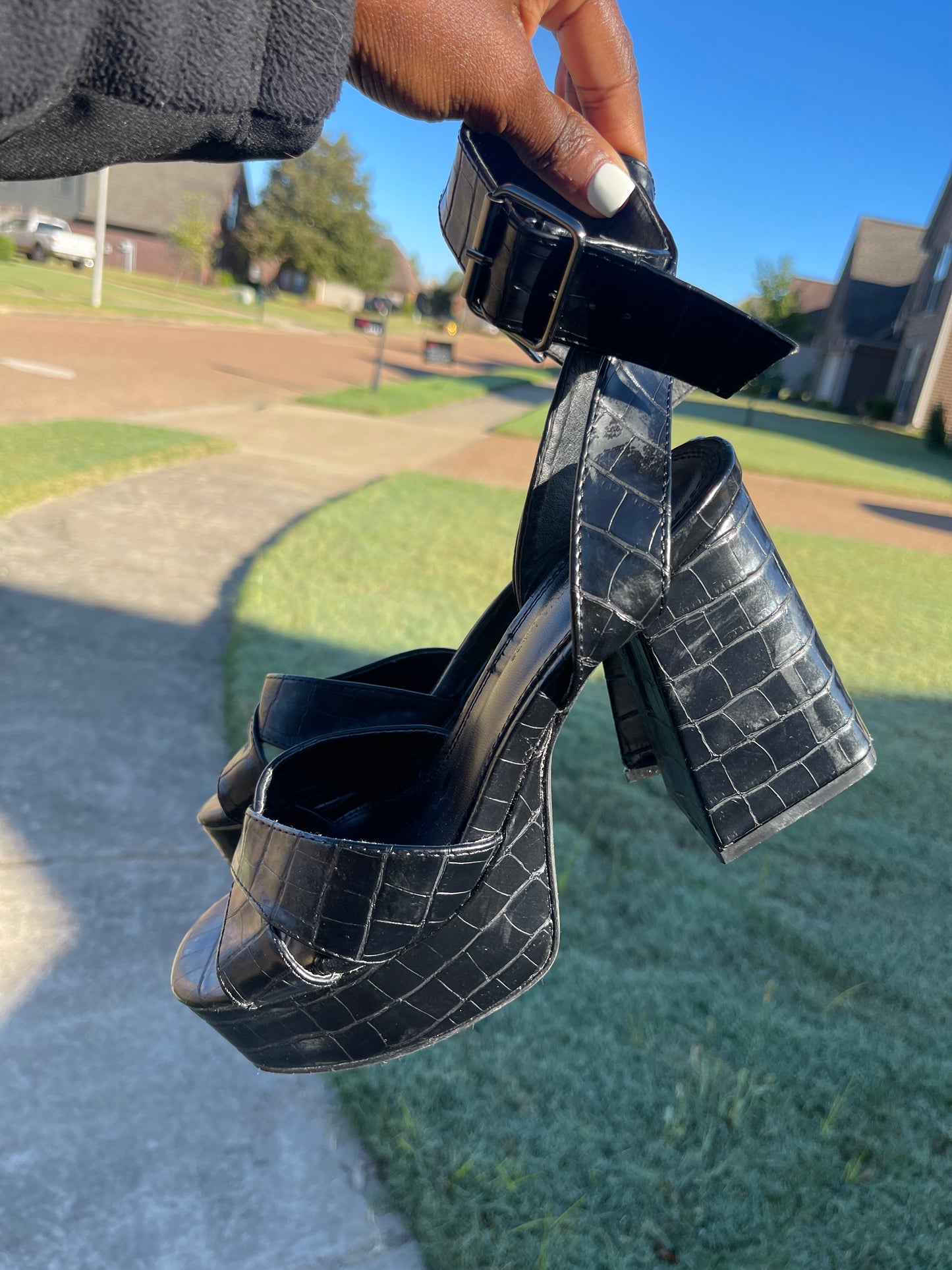 Wild Diva Black Platform Heels Women sz 9
