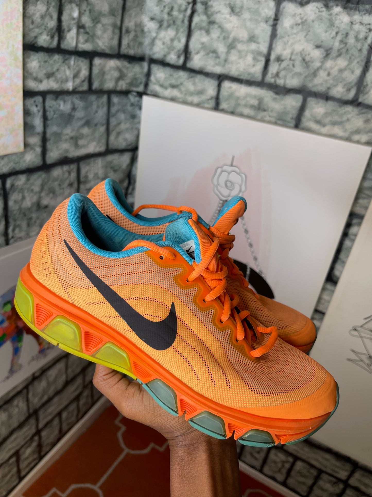 Nike orange blue women sz 9.5