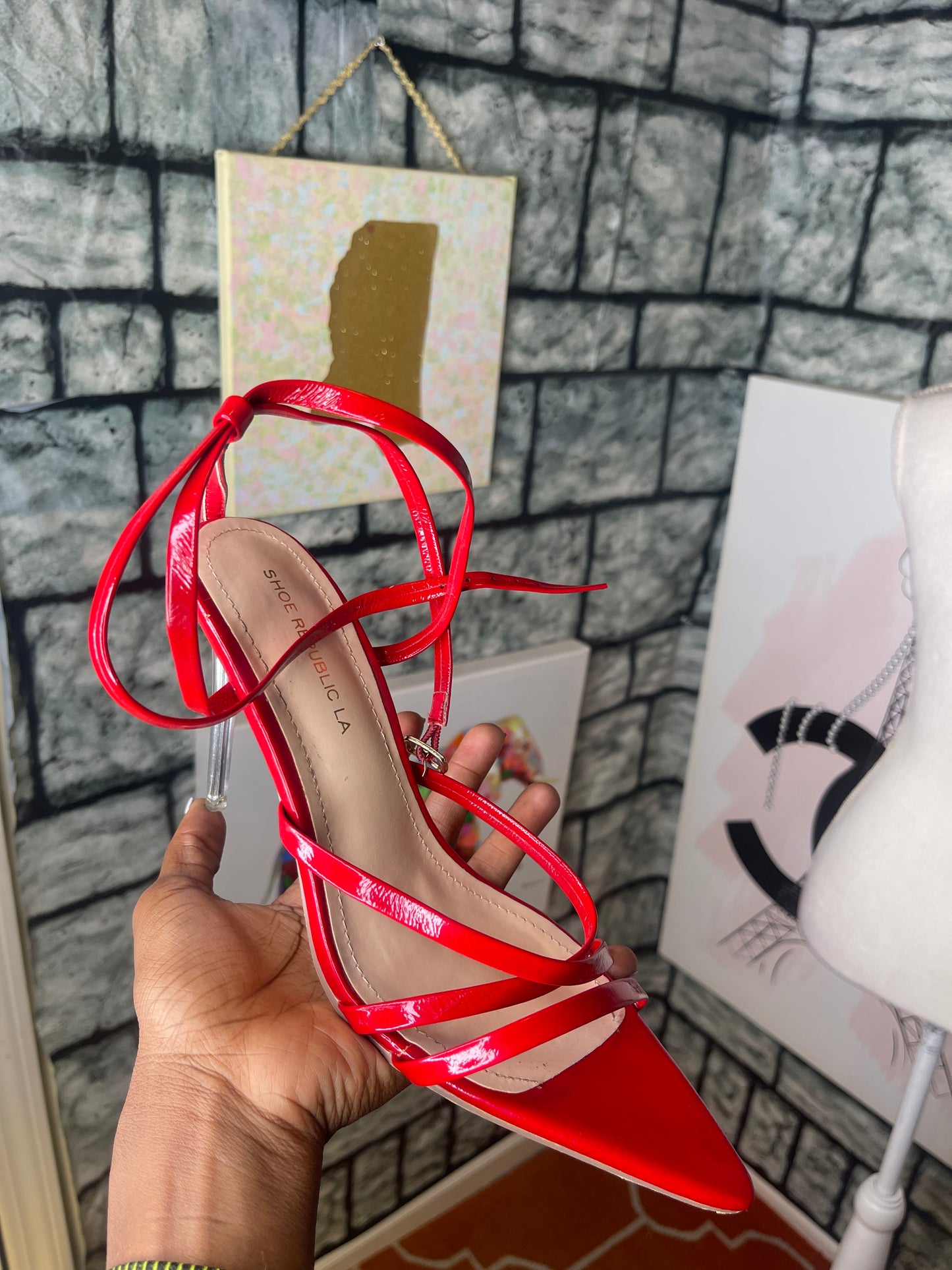 Shoe republic la red heels women sz 9