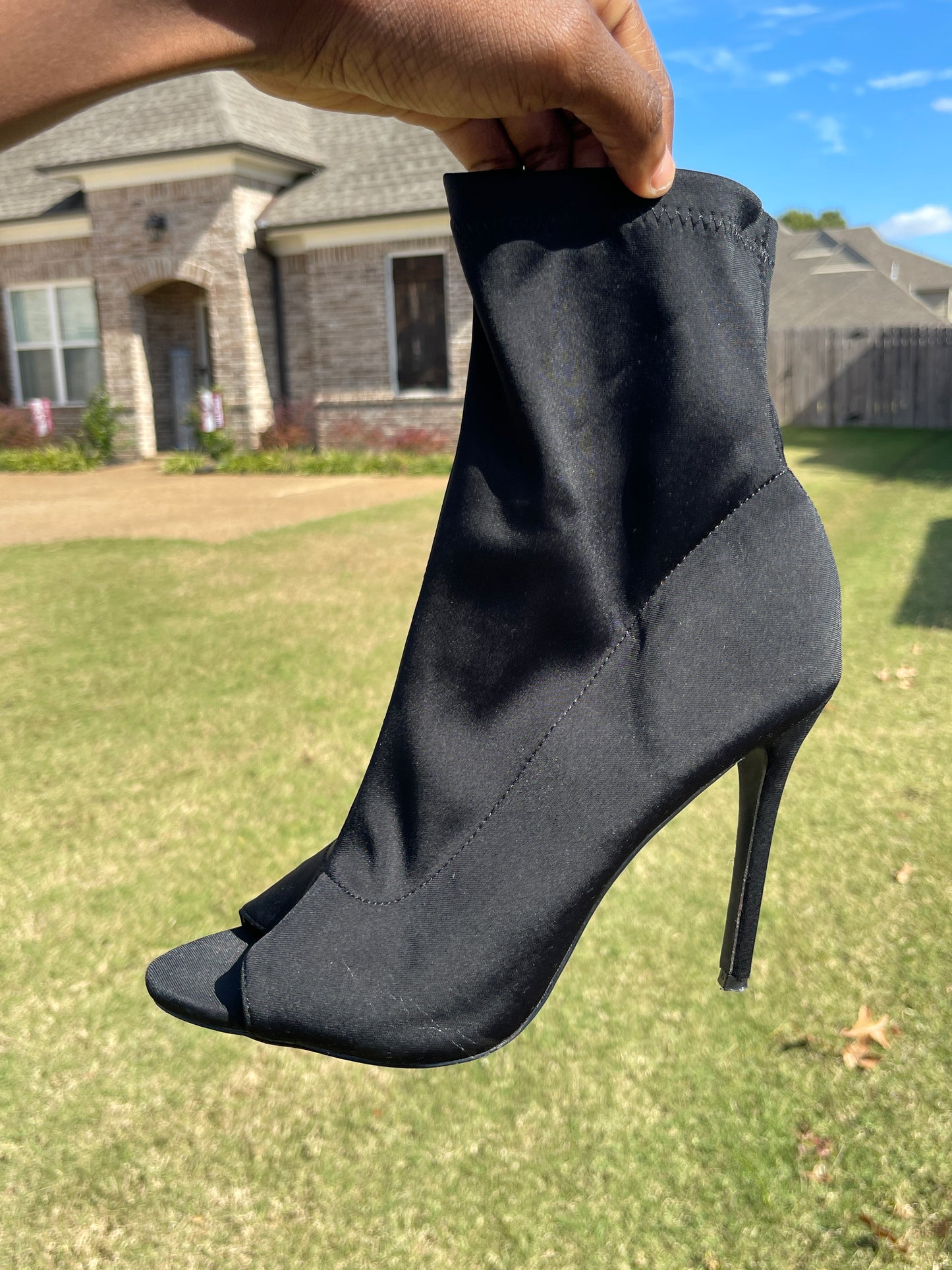 Olivia Black Open Toe Heels Women sz 8