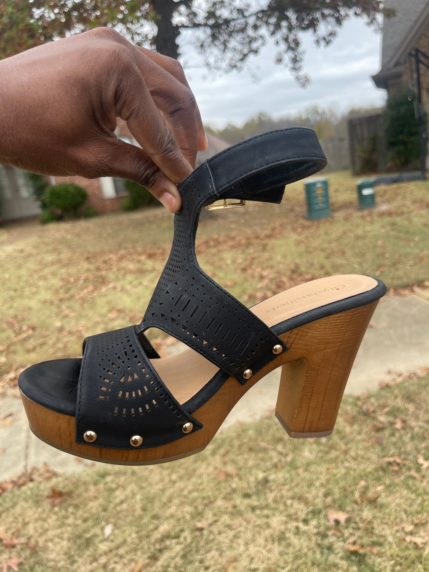 City classified black brown heels women sz 9