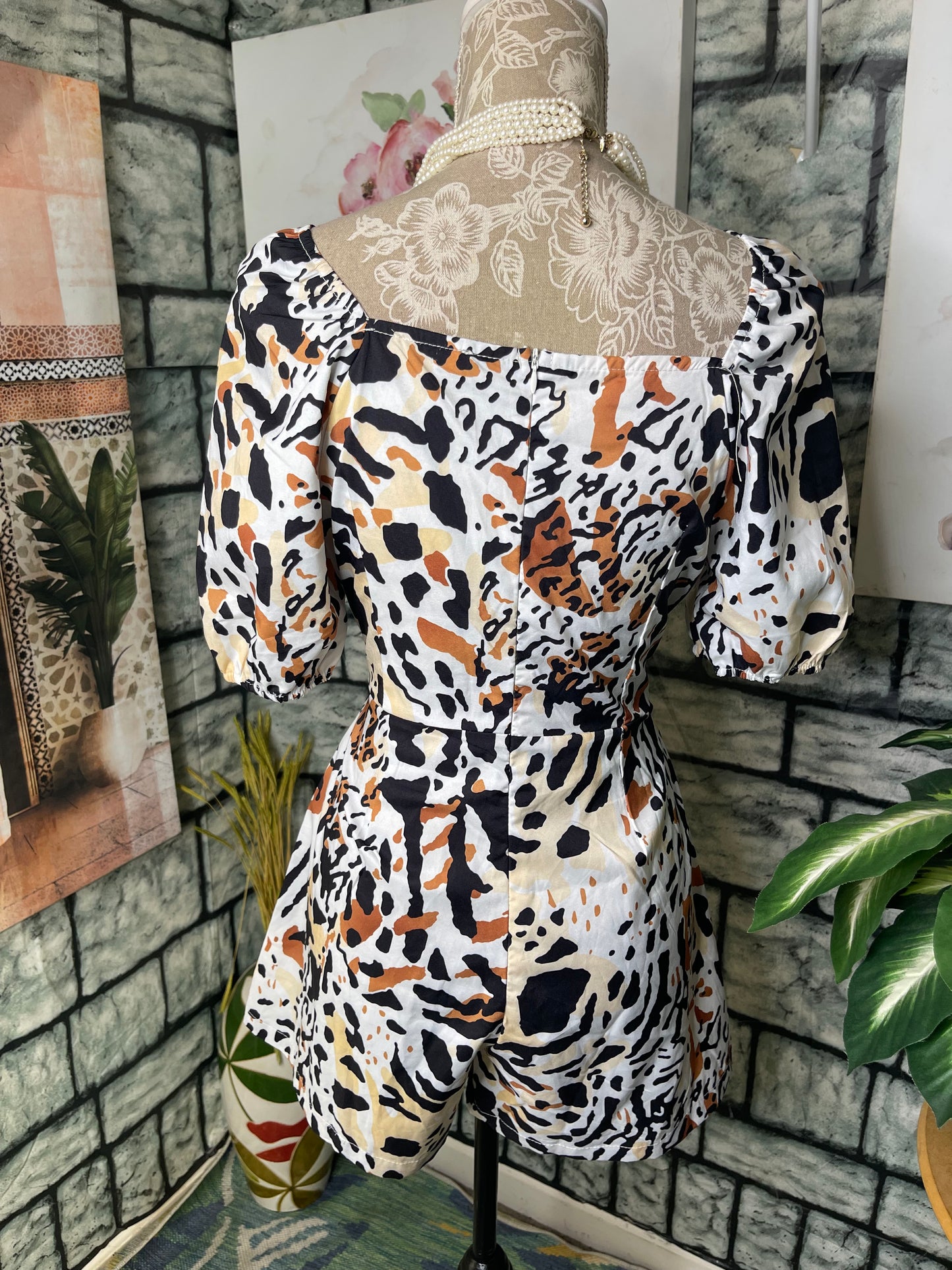 Brown Black Print Romper Women sz Large
