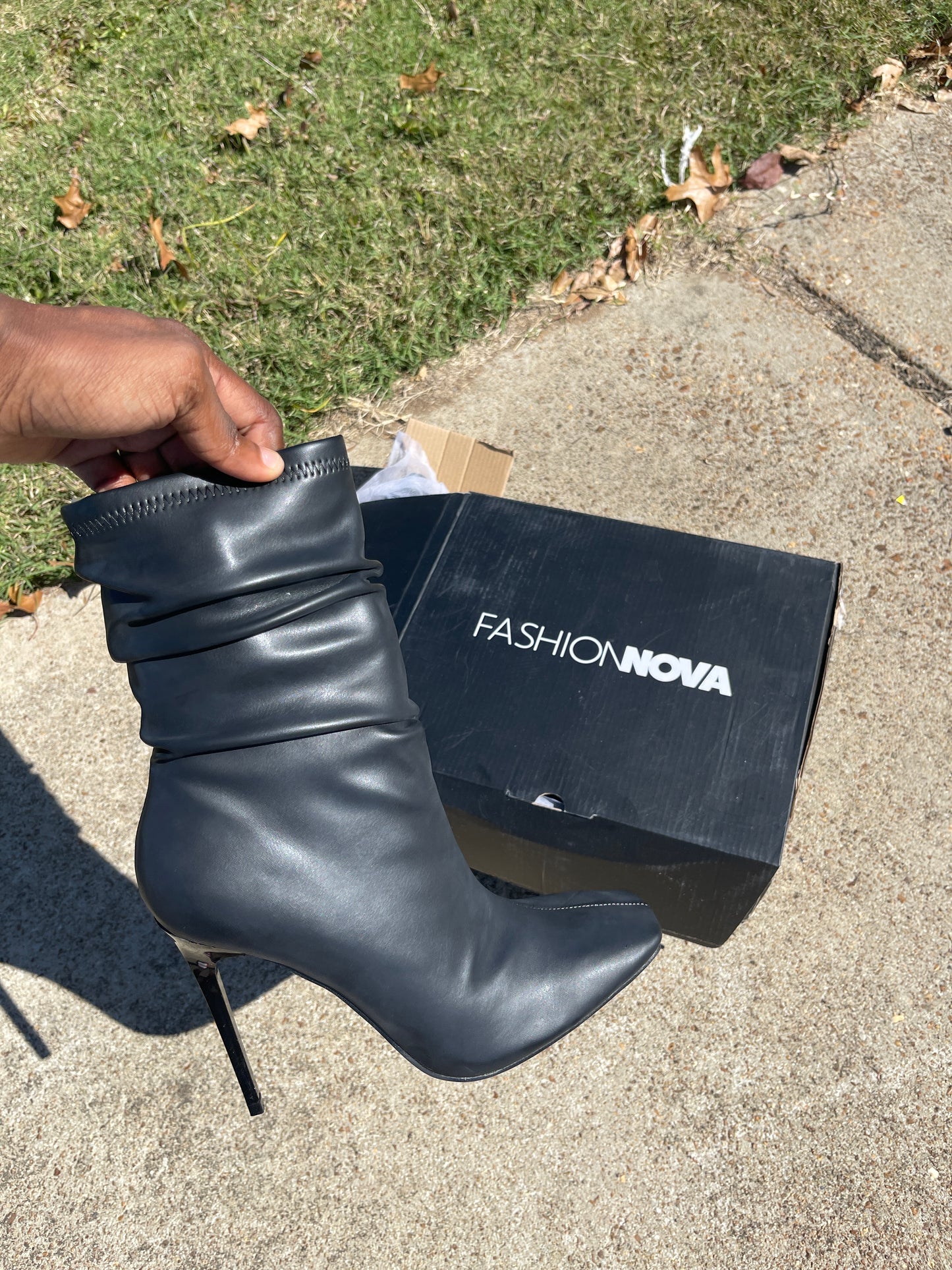 NEW Fashion Nova black heels women sz 8.5