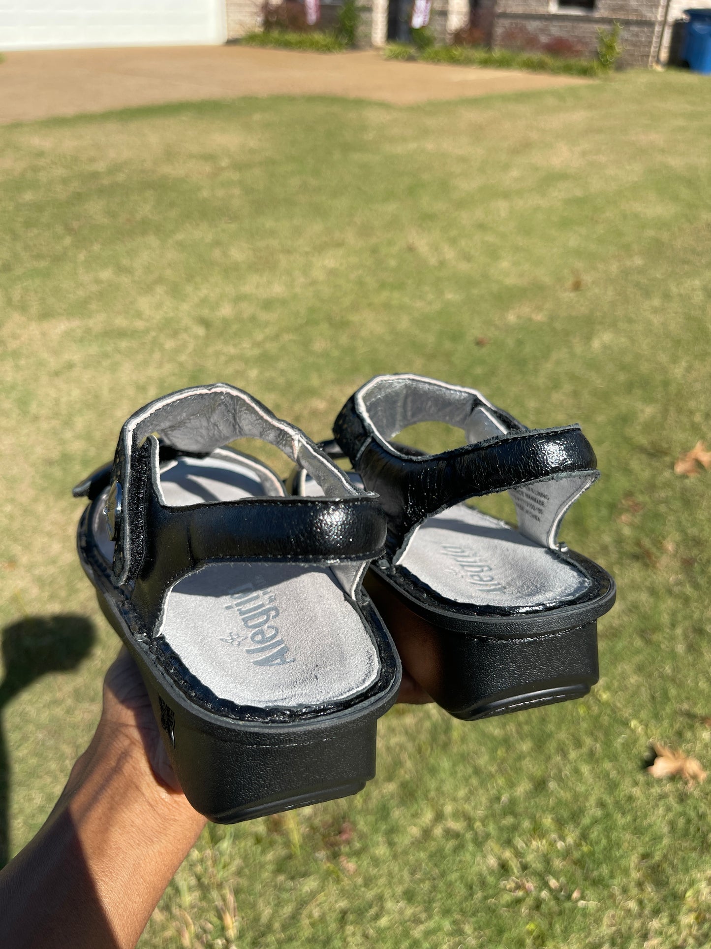 Alegria Black Sandals Women sz 37 = sz 7/7.5