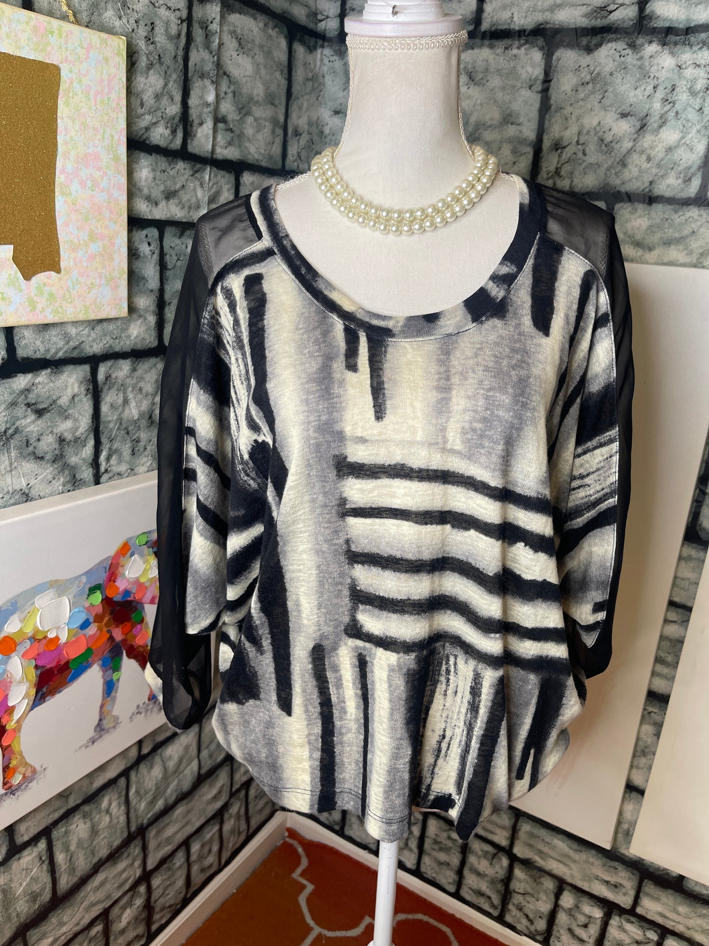 New Direction Gray Black Blouse Women sz Small / Medium