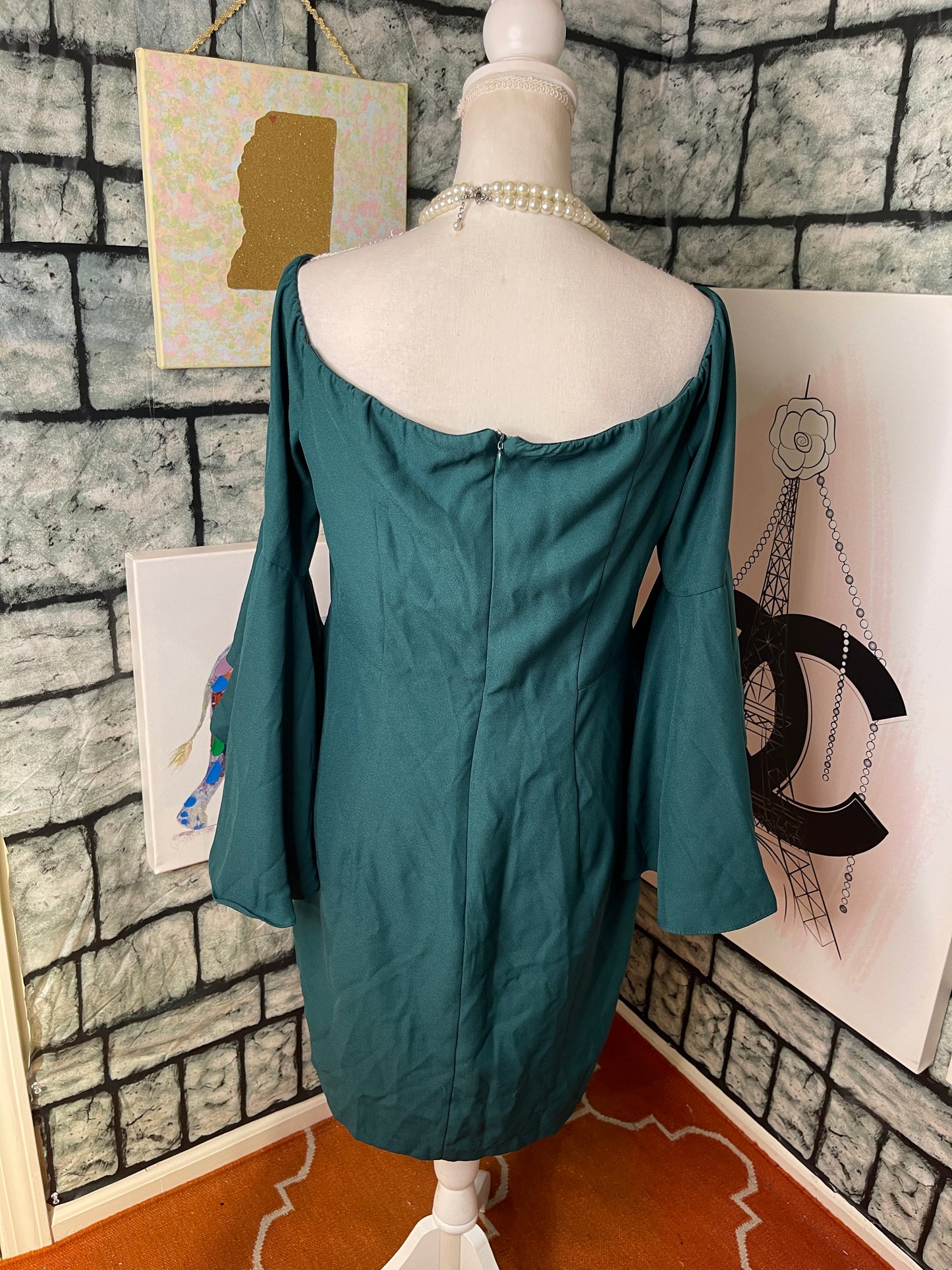Venus Green Dress Women sz 10