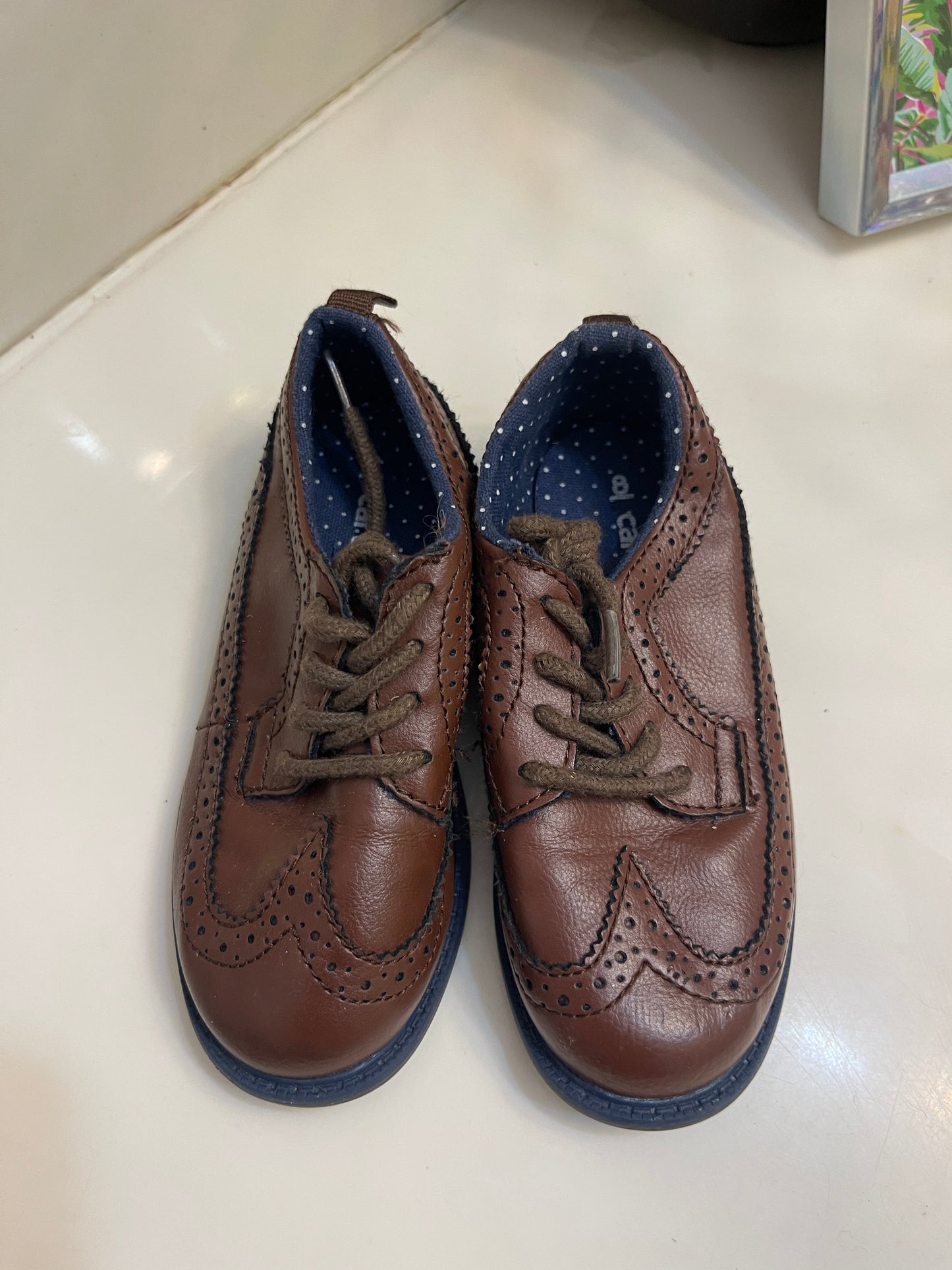 Carter's Brown Oxford Boys Toddler sz 8