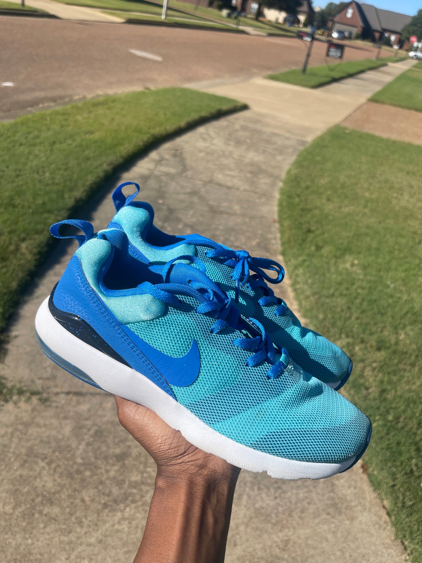Nike Air Max Blue Women sz 7