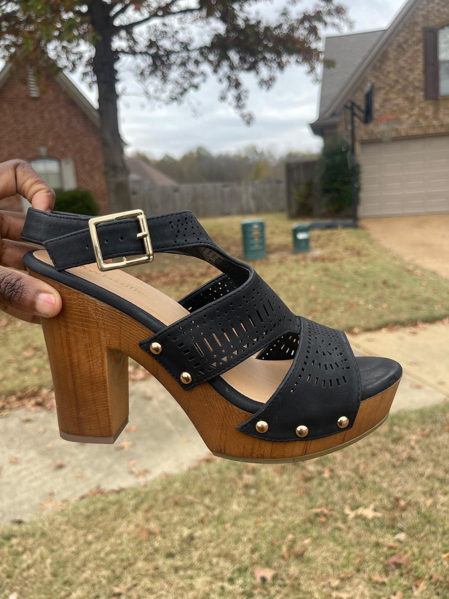 City classified black brown heels women sz 9