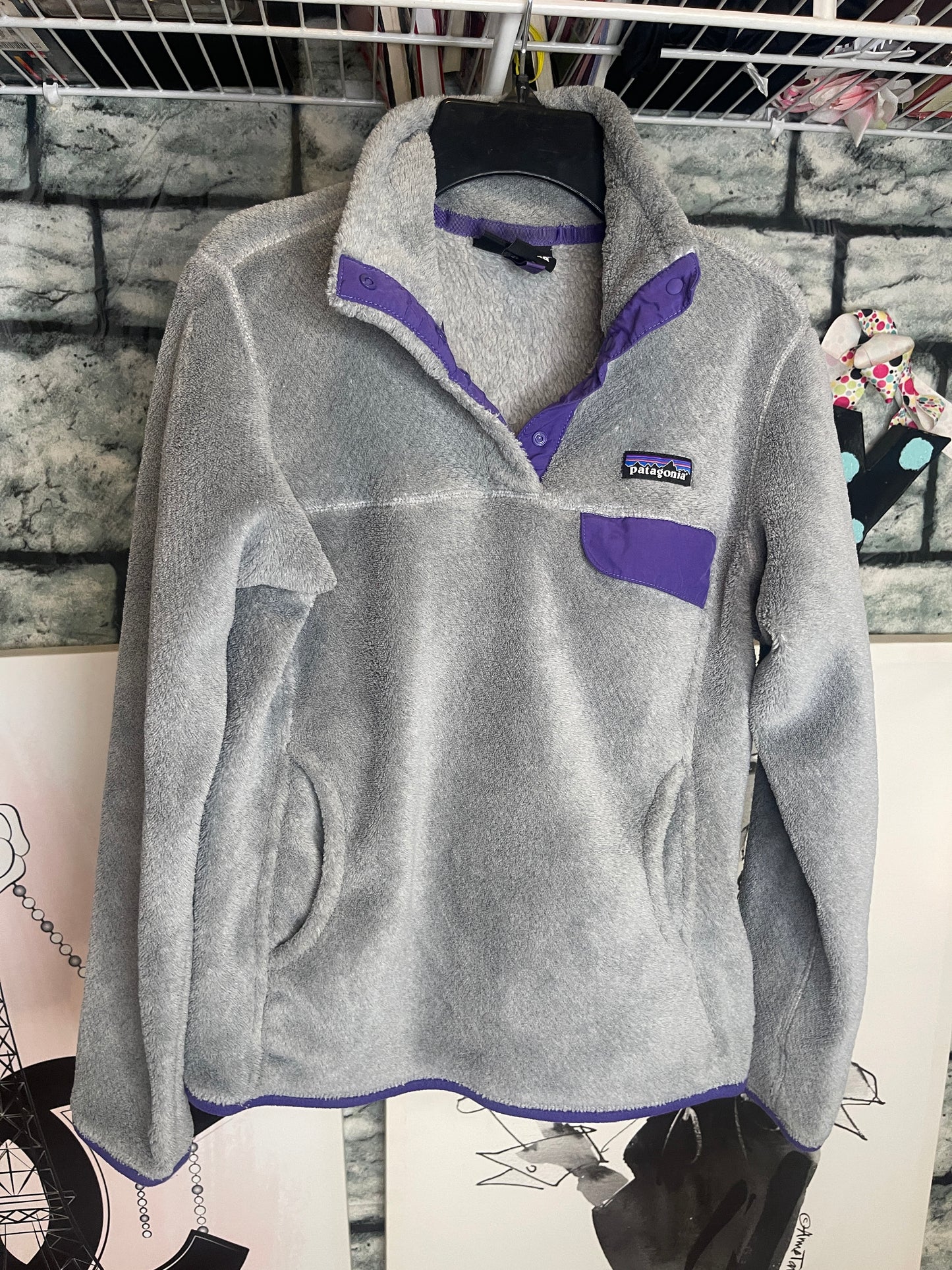 Patagonia gray purple pullover women sz small