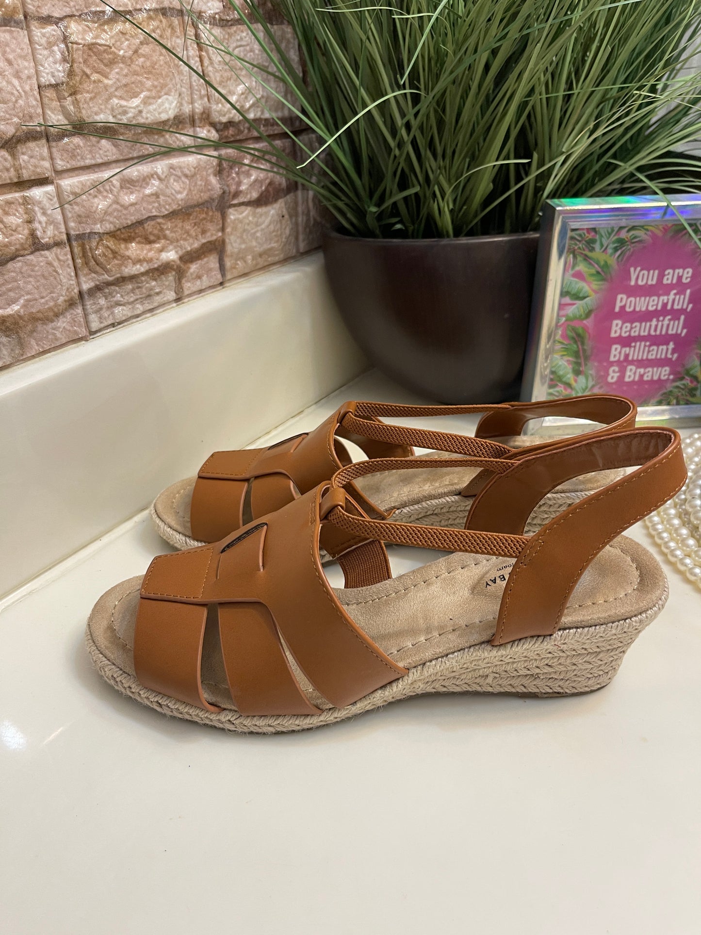 St John's Bay Brown Women sz 7