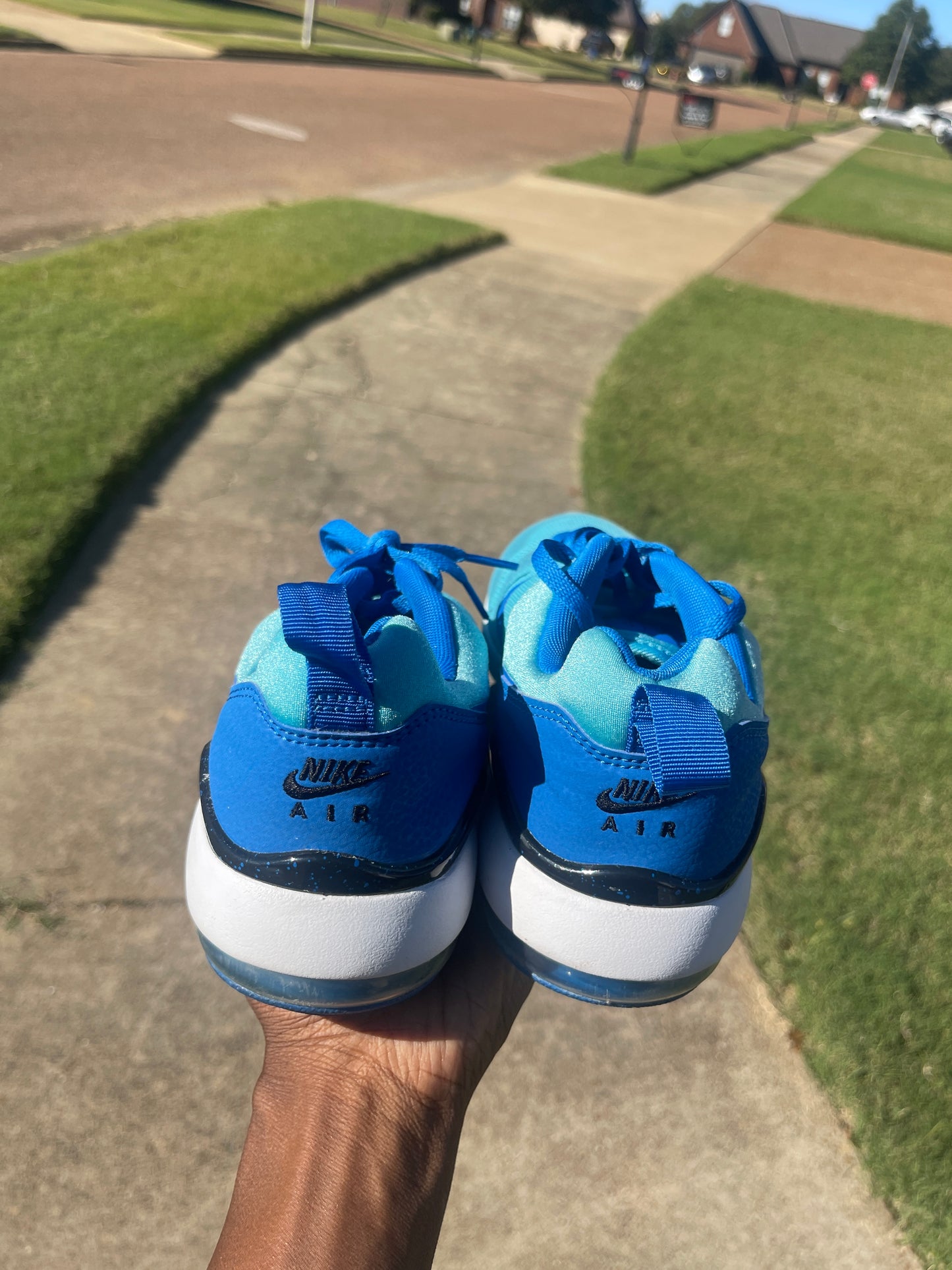 Nike Air Max Blue Women sz 7