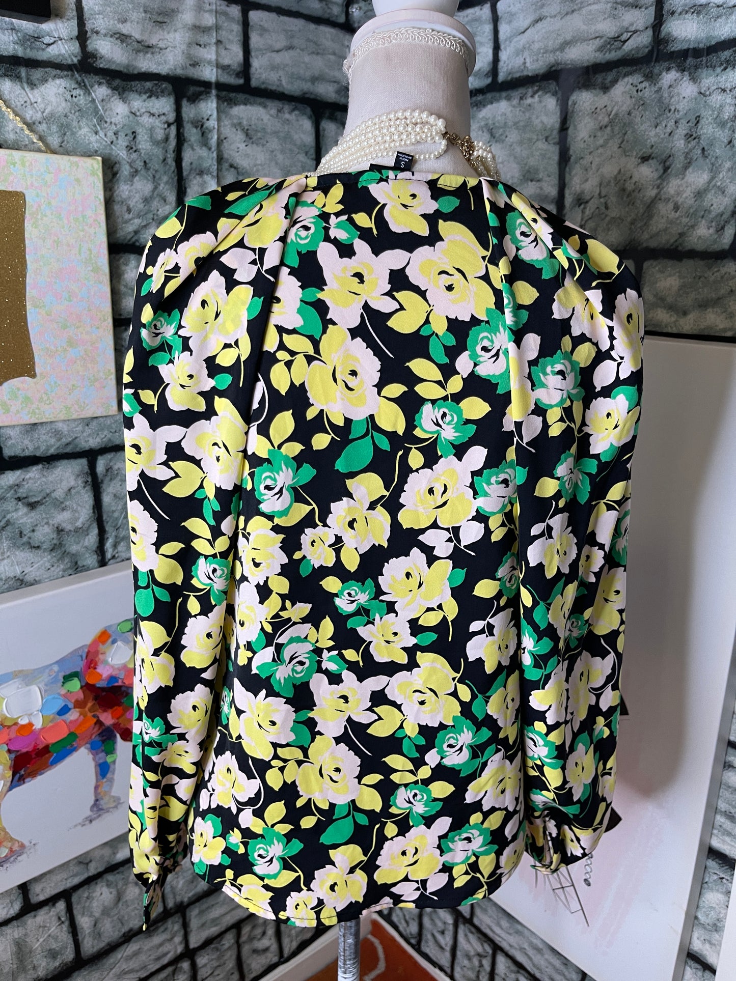 Who What Wear Black Yellow Pink Floral Blouse Women sz Small