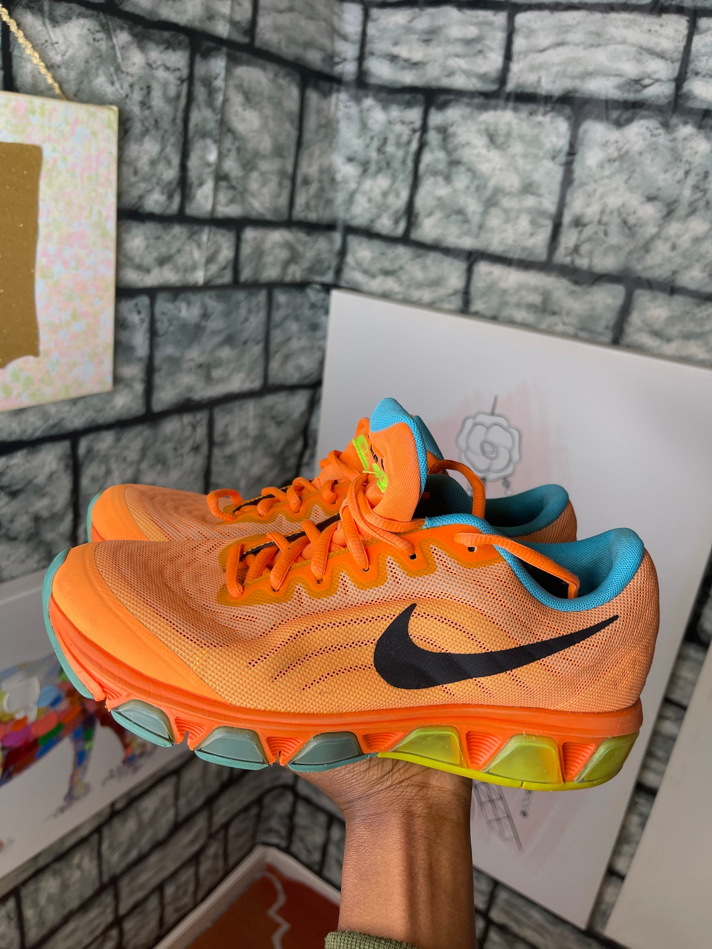 Nike orange blue women sz 9.5