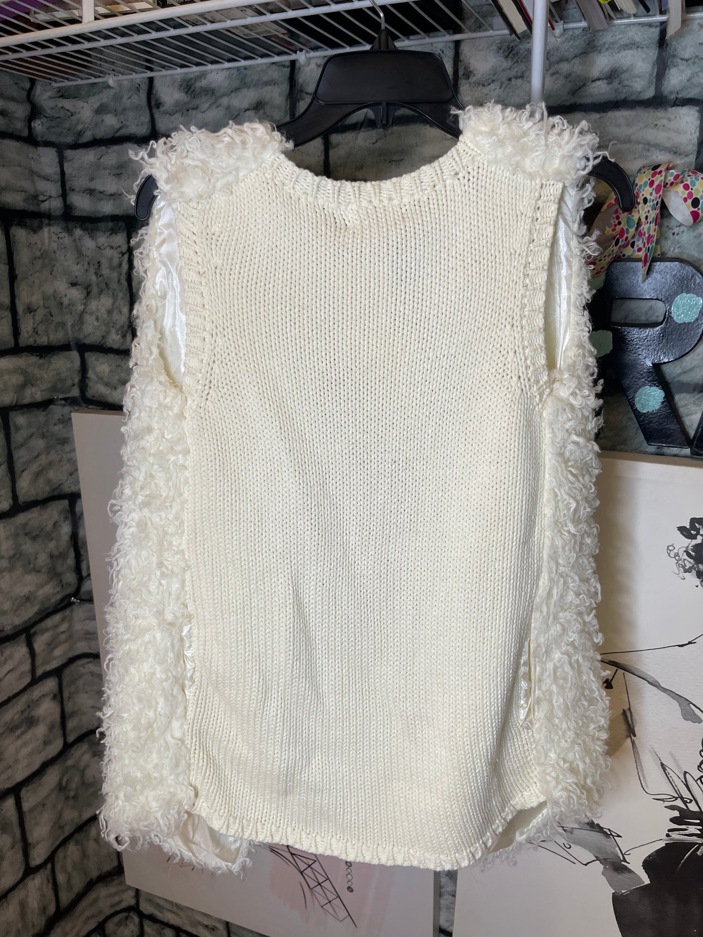 NEW Objects Dart Off White Fur Vest Girls sz Small