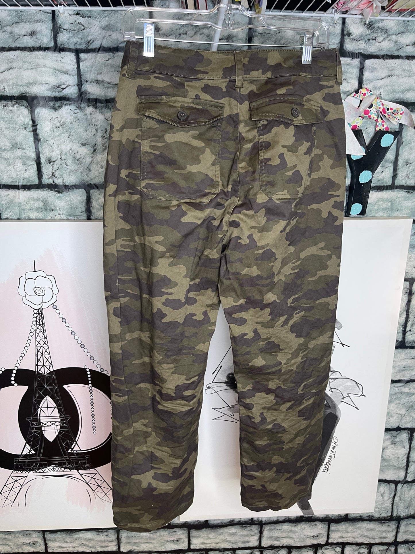 Universal Thread Green Camo Pants Women sz 8