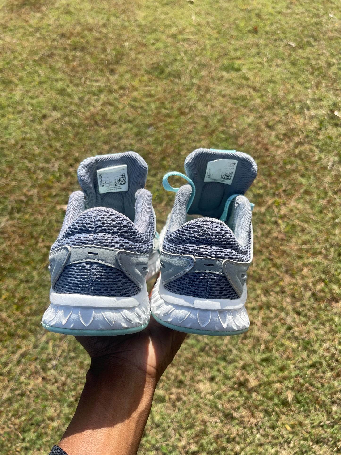 New balance gray blue women sz 9