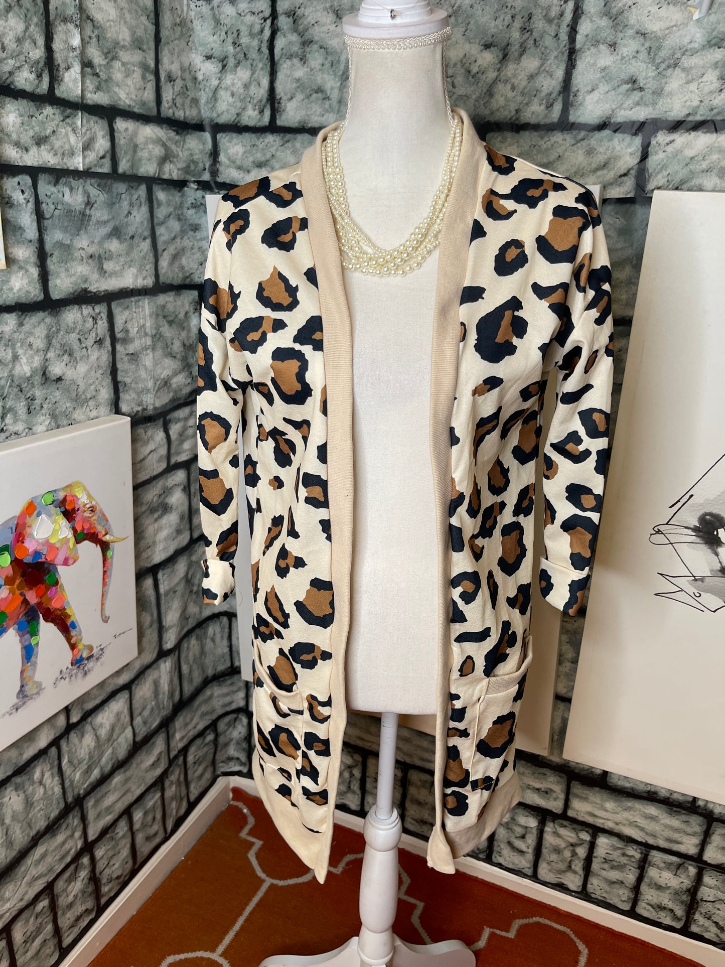 Brown Tan Animal Print Cover Women sz Medium