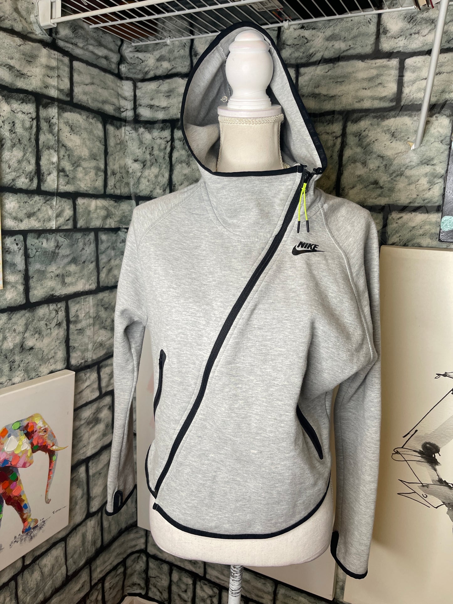 Nike gray jacket women sz xs
