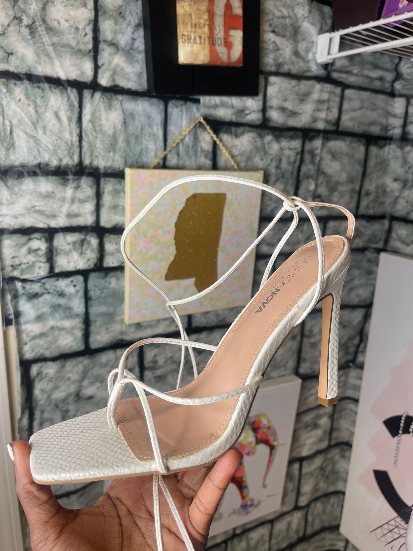 Fashion nova white heels women sz 11