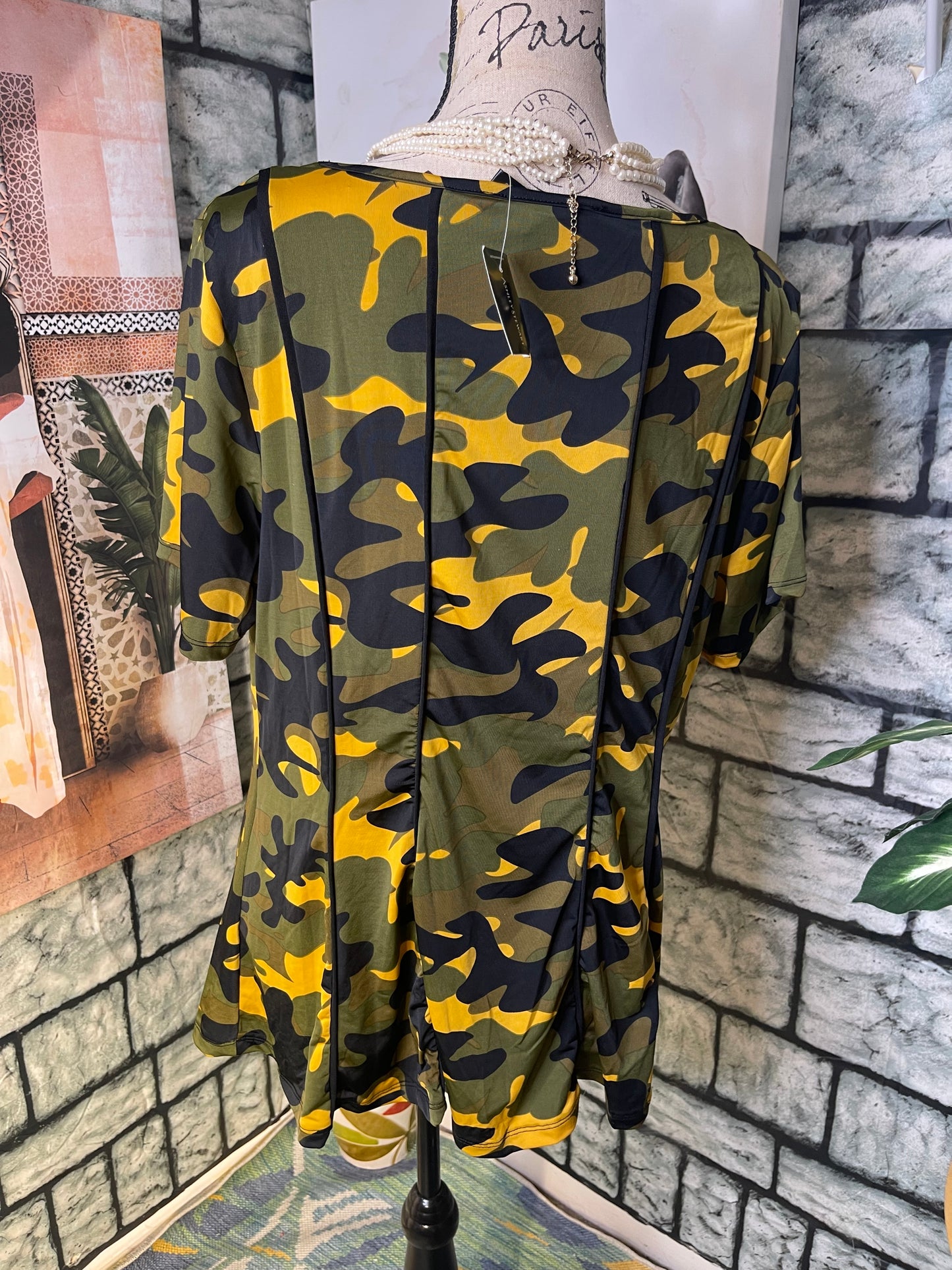 NEW Ashley Stewart Green Camo Blouse Women sz 14/16