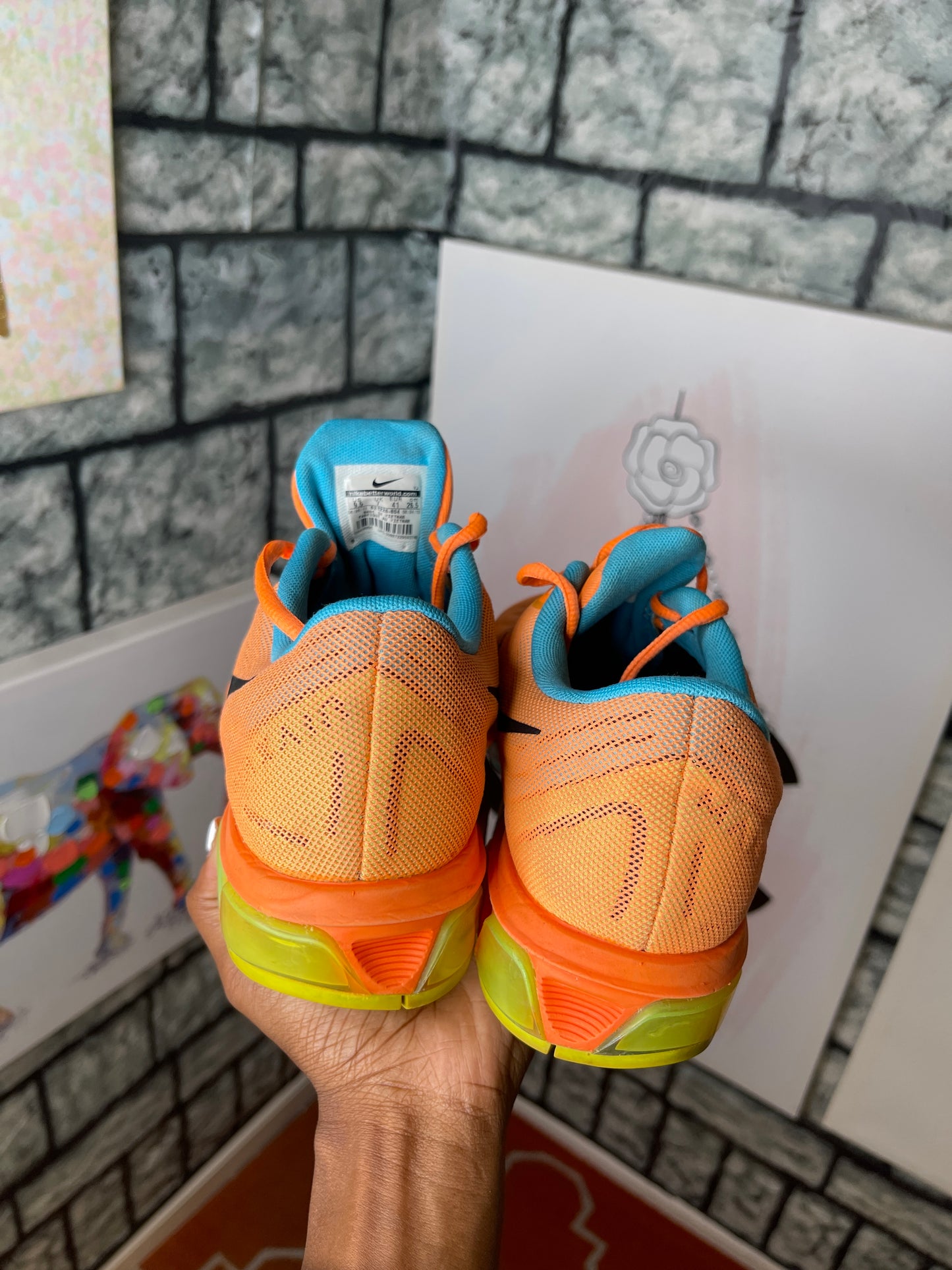 Nike orange blue women sz 9.5