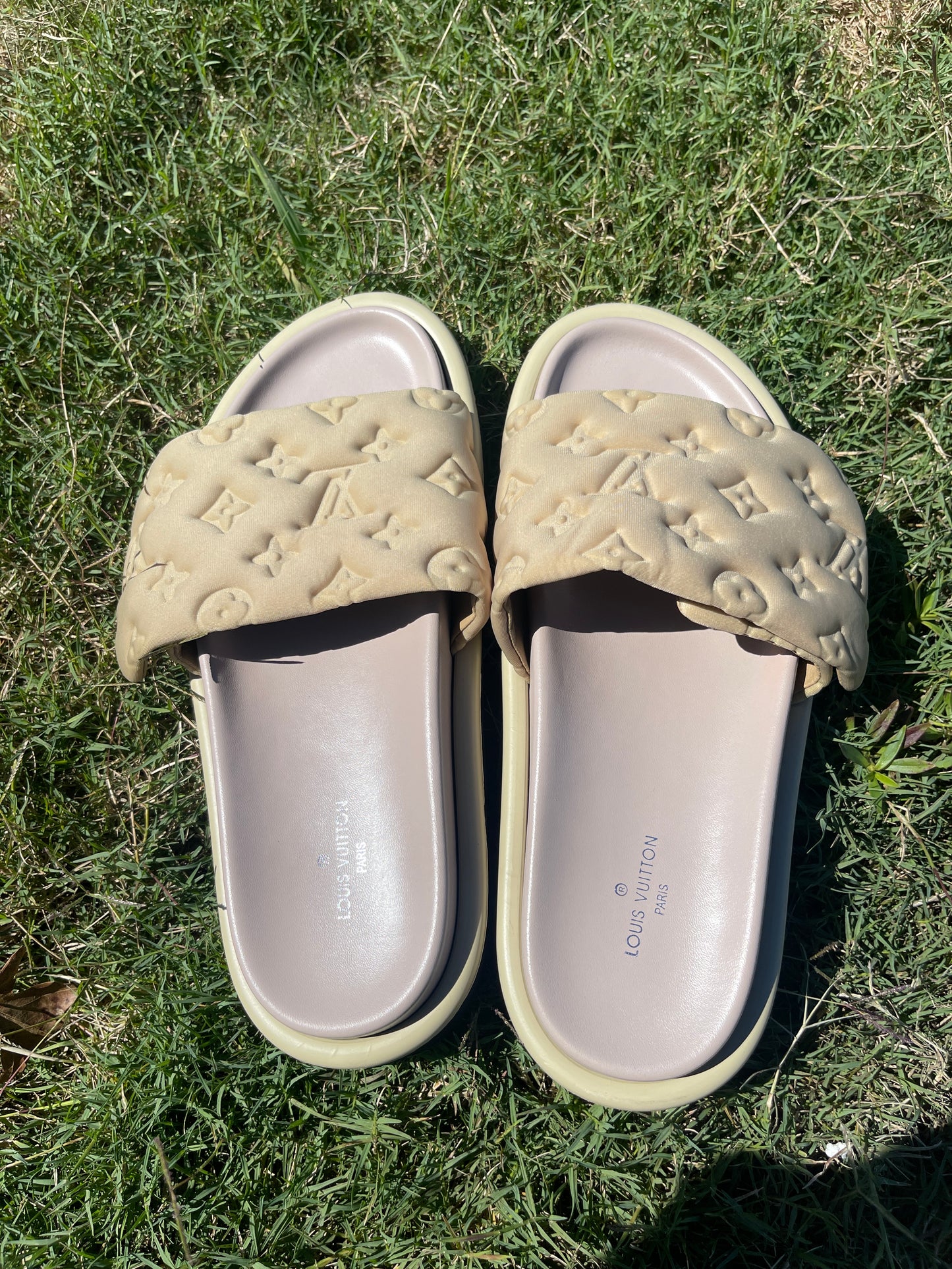 Tan “LV” sandals women sz 9