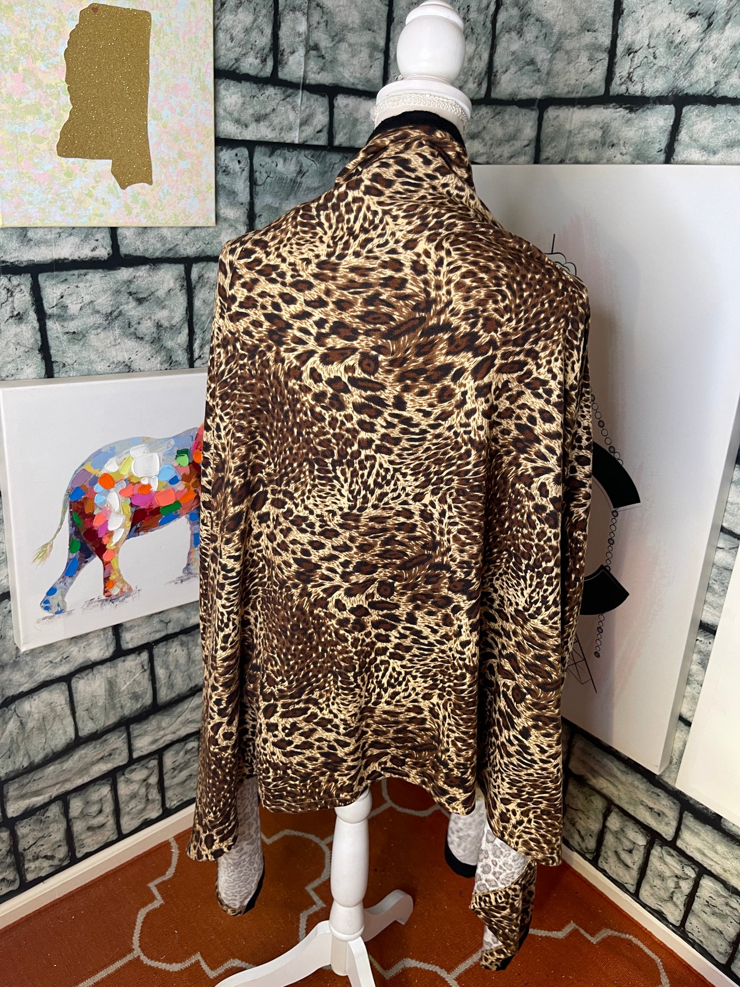 NEW BCBG Maxazria Brown and Black Cheetah Print Coverup Women Sz Large