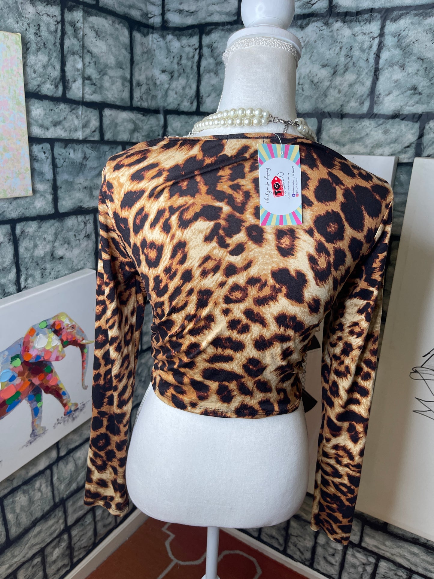Hearts & Hips Brown Animal Print Blouse Women sz Medium