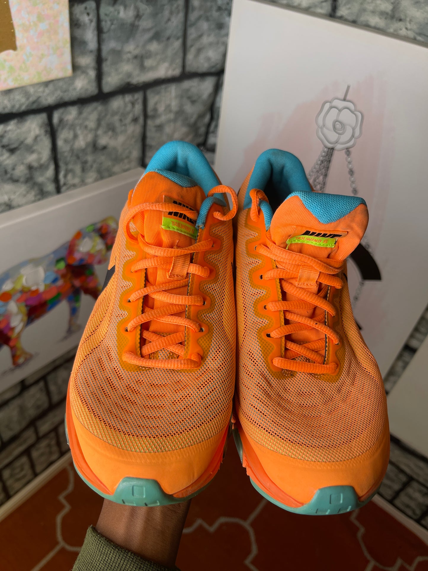 Nike orange blue women sz 9.5