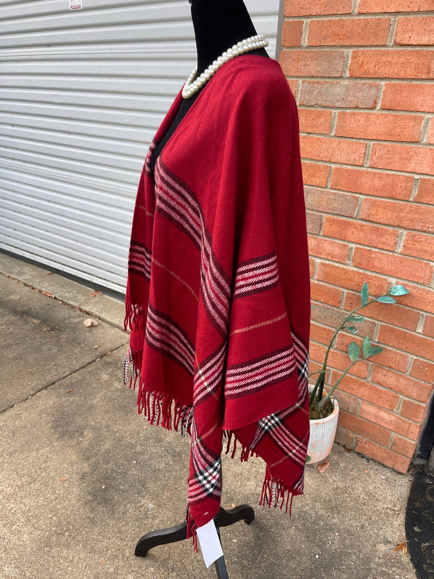 Red White Sweater Cardigan Women sz One Size (would say fits upto XL)