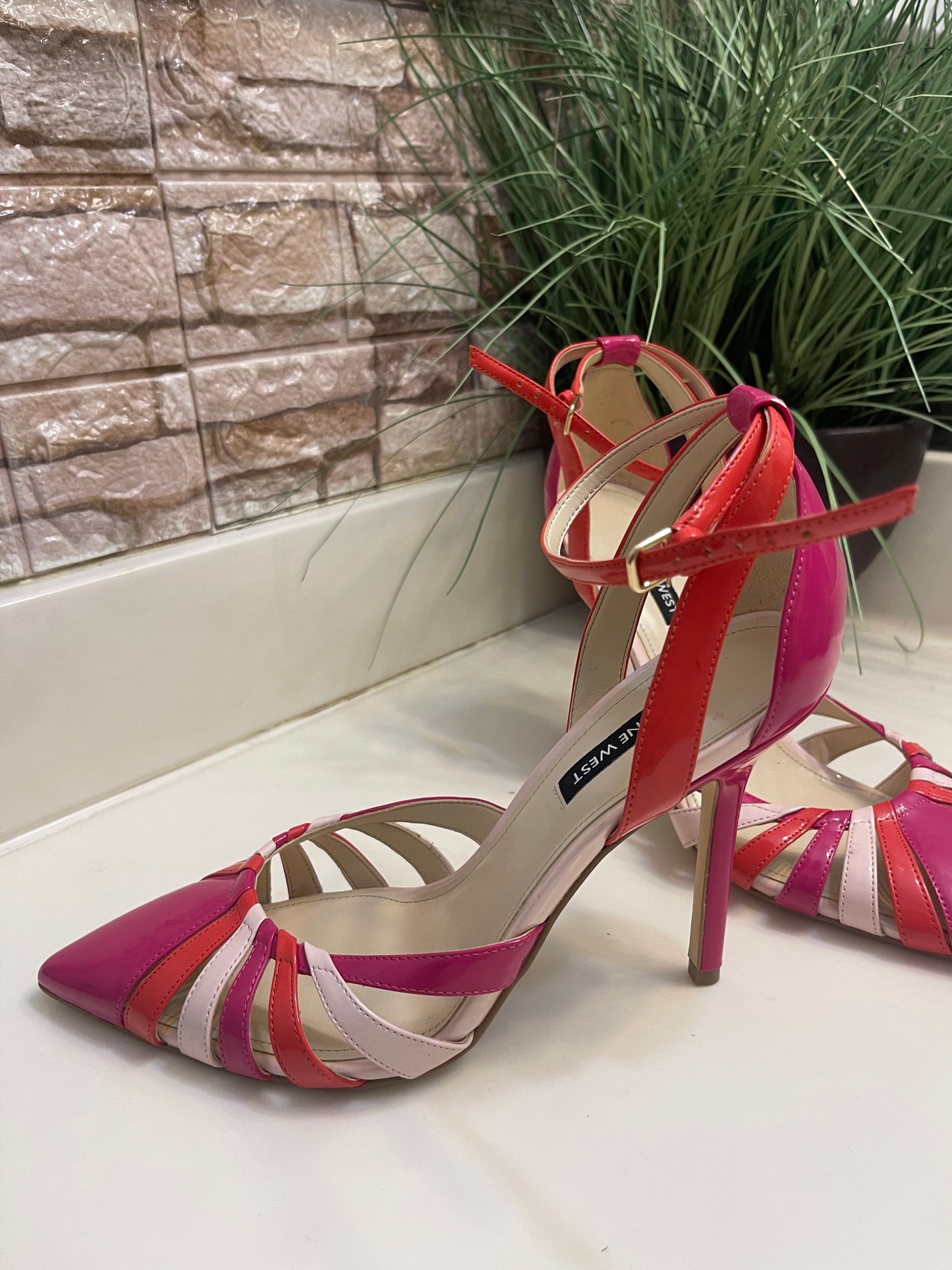 Nine West Pink Red Heels Women sz 10